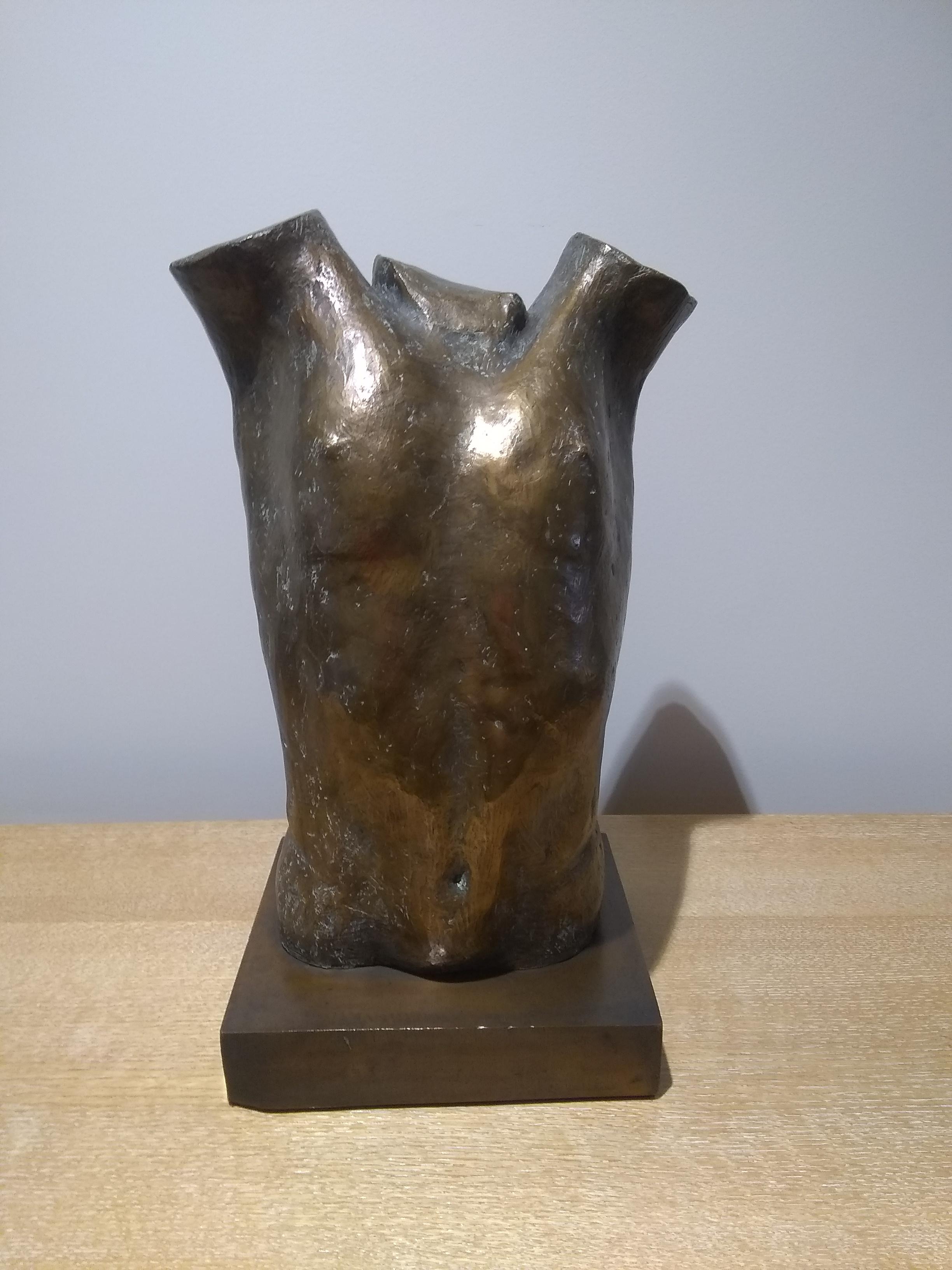 La Victoire de Gerard Ramon, bronze en vente 1