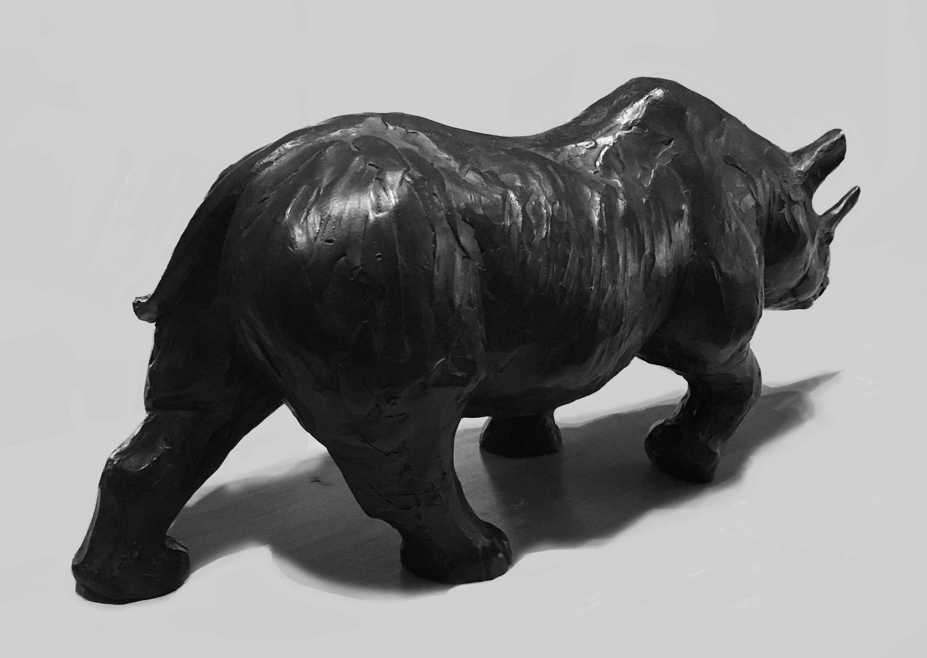 Rhinocéros - Sculpture by Jorge Borras