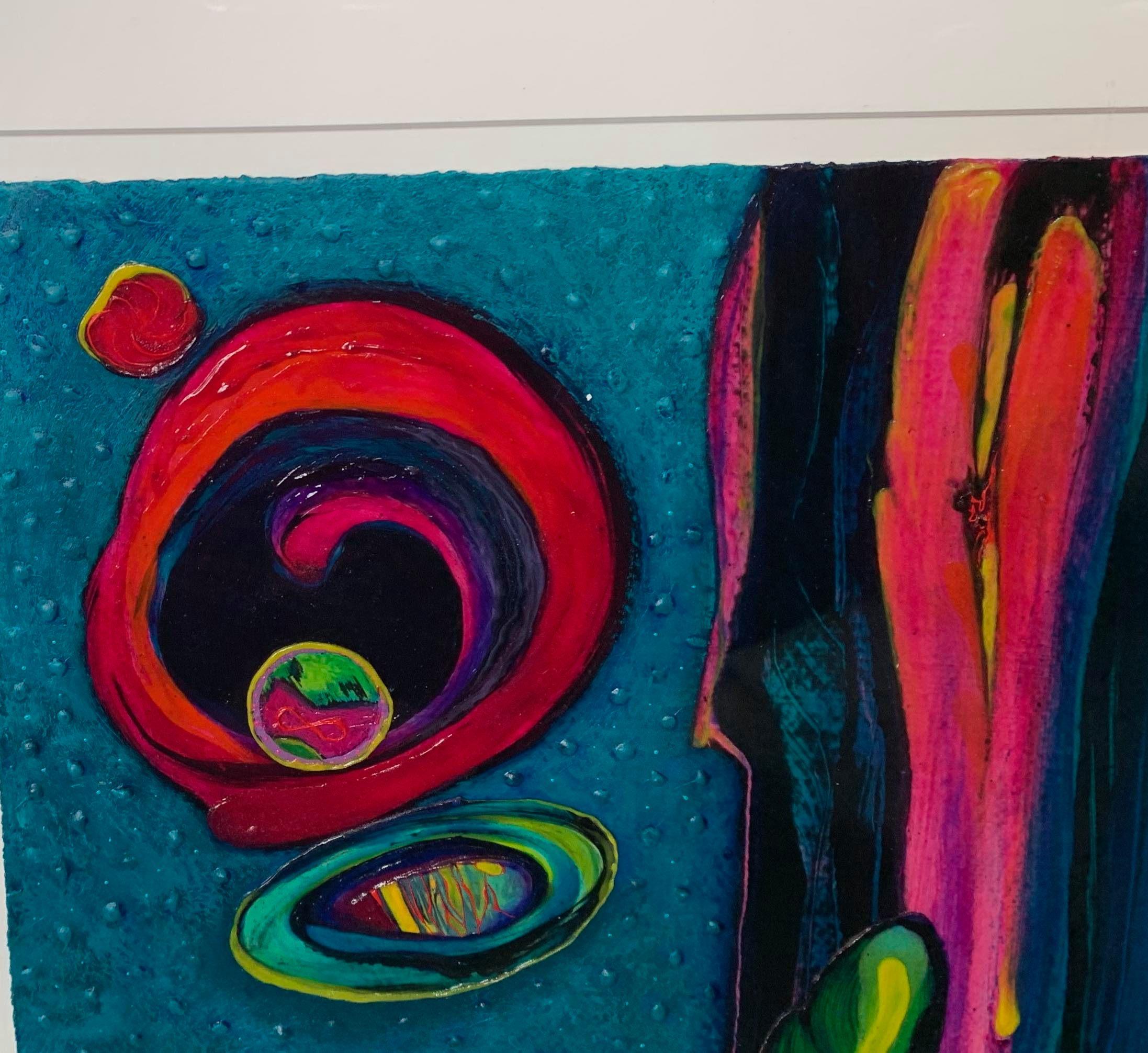 Este cuadro abstracto de acrílico sobre papel utiliza colores brillantes y una textura de pintura esmaltada para aportar una sensación dinámica a la composición de este cuadro. Brillantes cianes, magentas quinacridonas y acentos de verde brillante