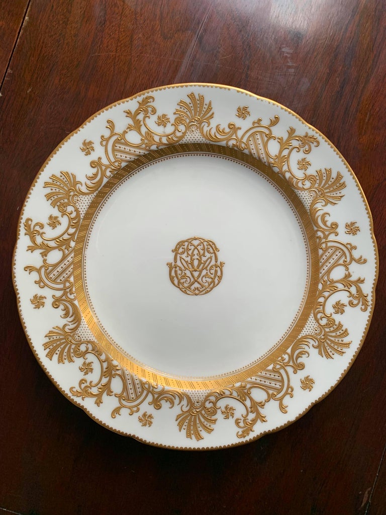 Unknown Minton Fine Porcelain Plate White with Gold Design For Sale at 1stDibs