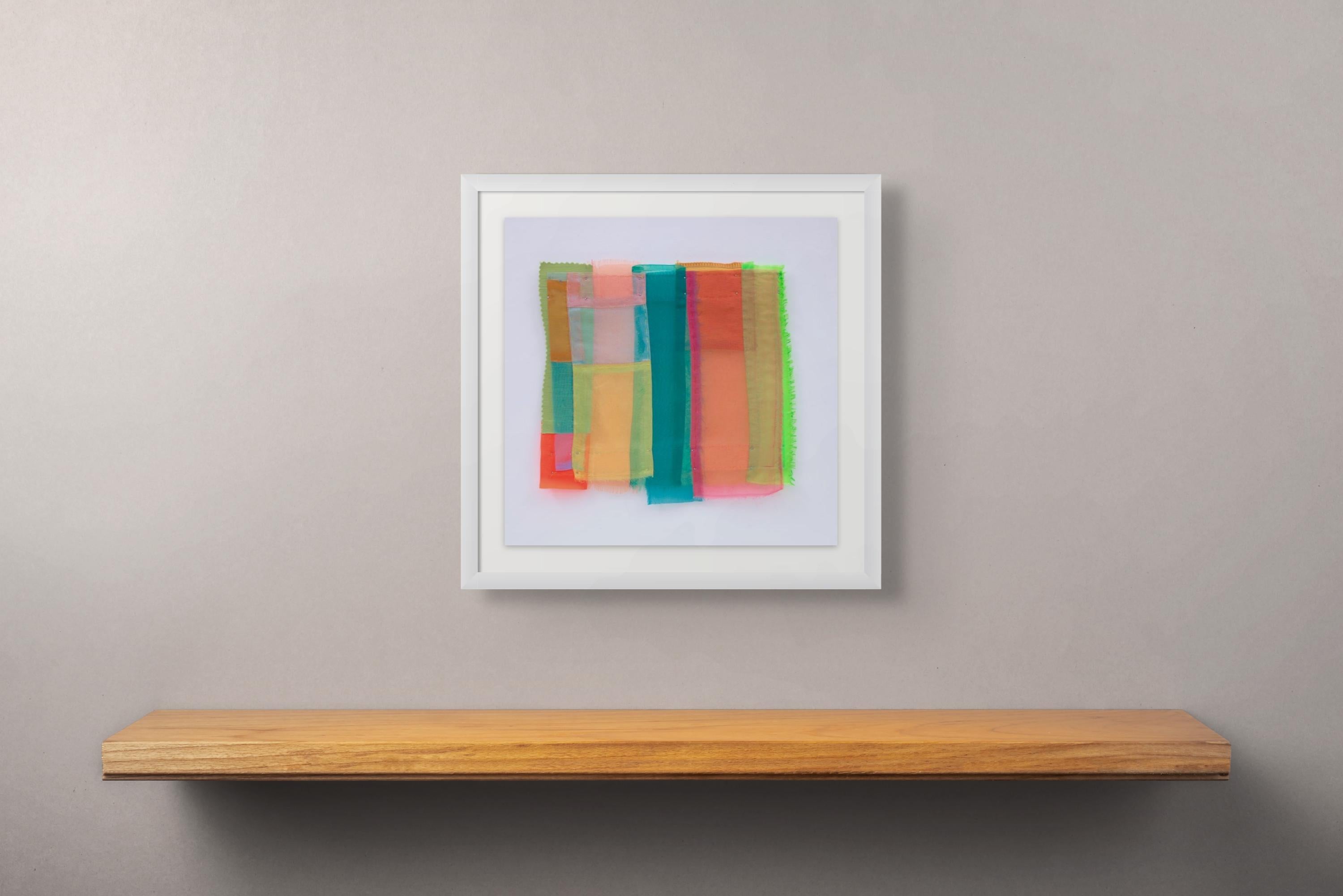 Guía, vibrante, joya, tiras diáfanas de collages de tela en venta 2