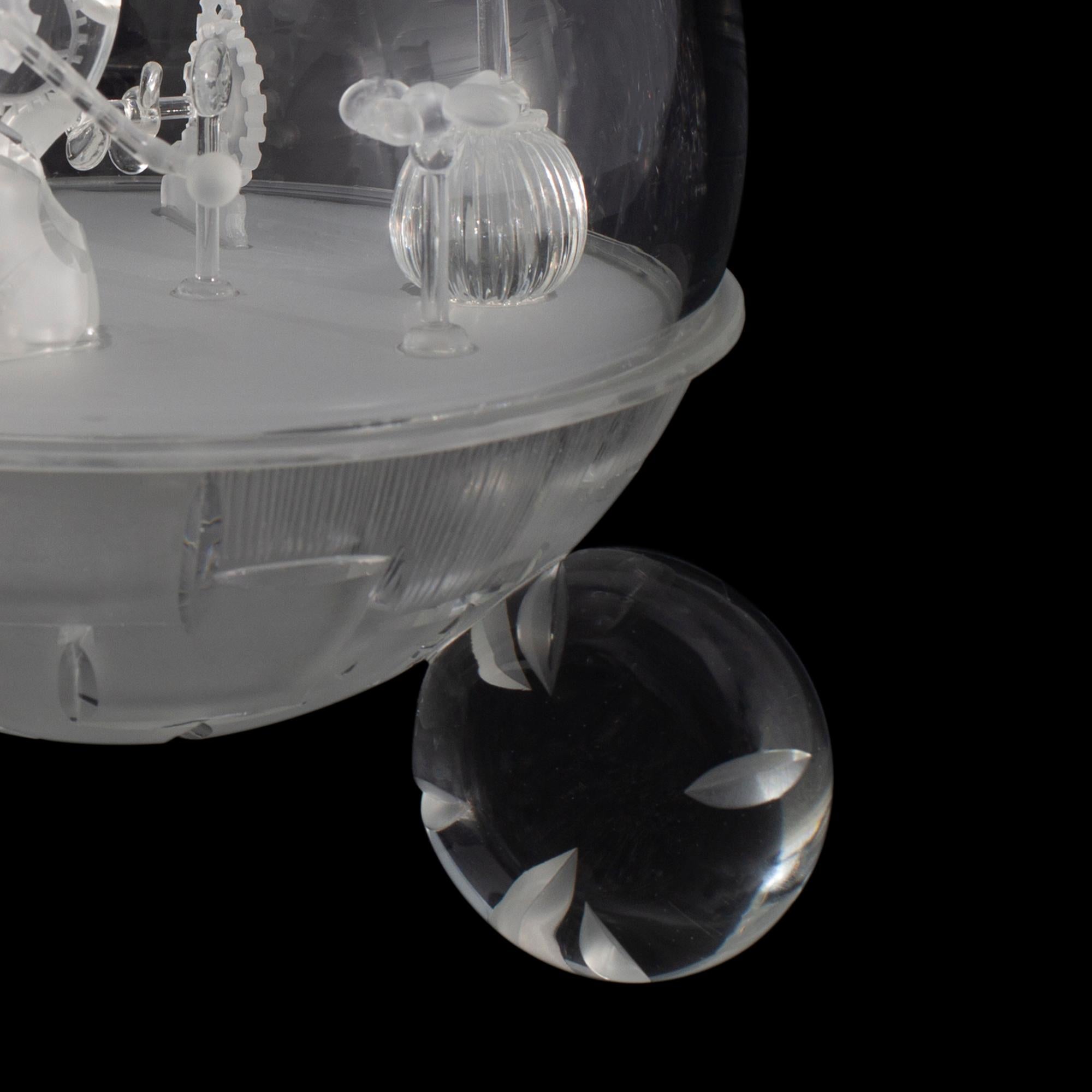 „Propeller Robo“ Skulptur aus mundgeblasenem, geschnitztem und geätztem Glas (Schwarz), Figurative Sculpture, von Kazumi Ohno