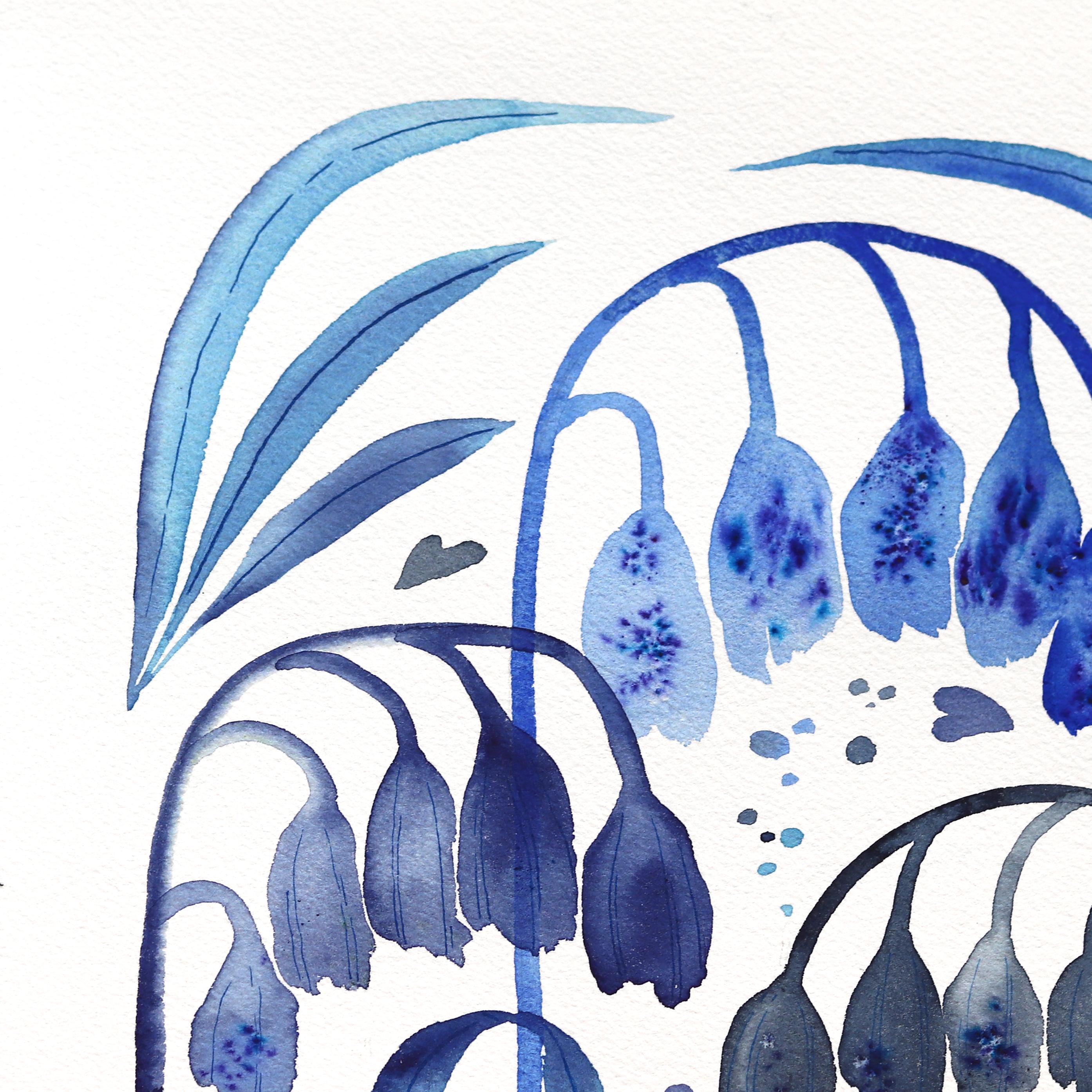 Bluebells - Pintura Floral Abstracta Azul sobre Papel - Still-Life Gris de Xiao Wen Xu