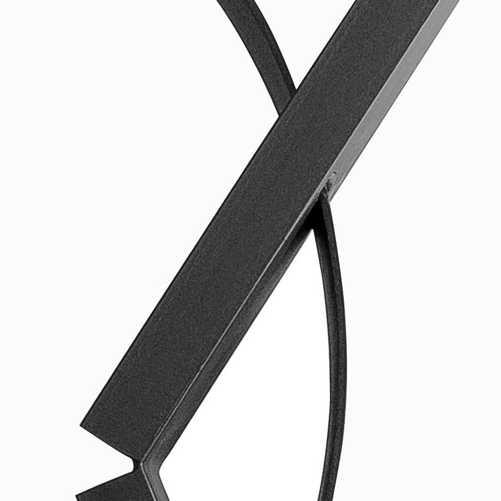 Eclipse - Grande sculpture en acier moderne et équilibrée géométrique noire d'origine en vente 1