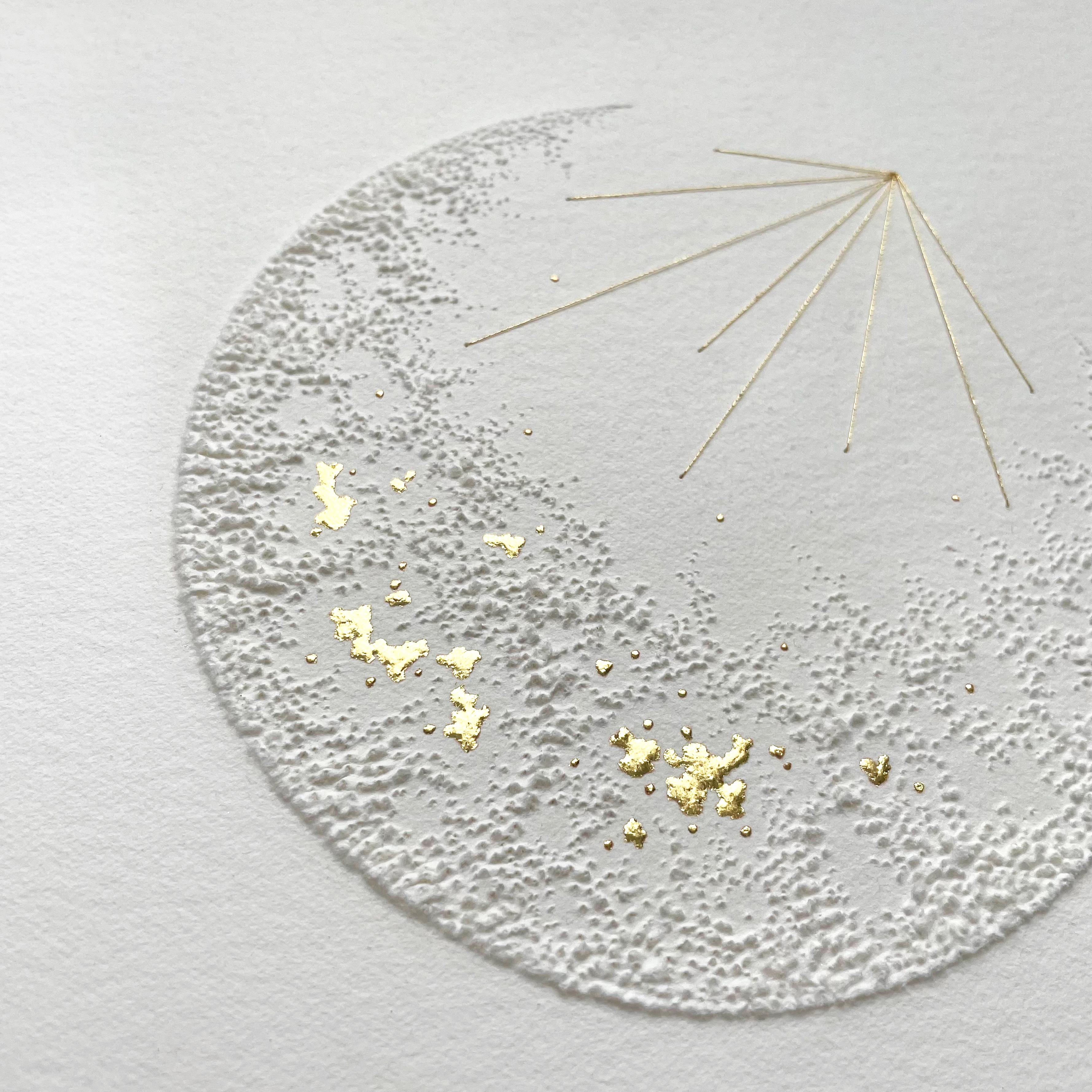 Moon 2- white 3D abstract circle with gold leaves. thread and pulled paper fiber - Art by Antonin Anzil