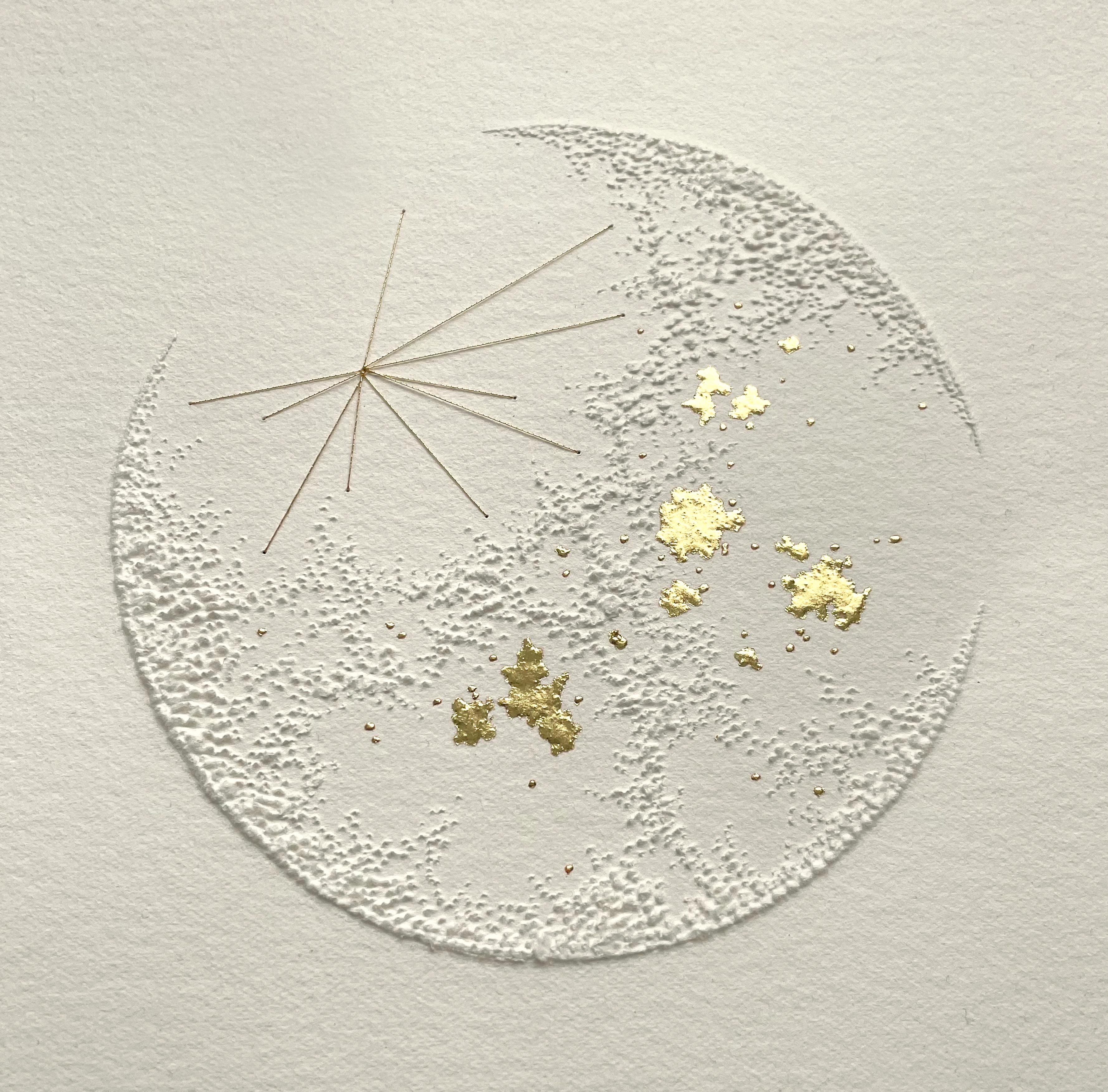 Moon 3- white 3D abstract circle with gold leaves. thread and pulled paper fiber - Abstract Geometric Sculpture by Antonin Anzil