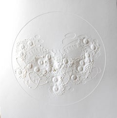 Meiose- white and gold textural floral abstract circle on sculpted paper