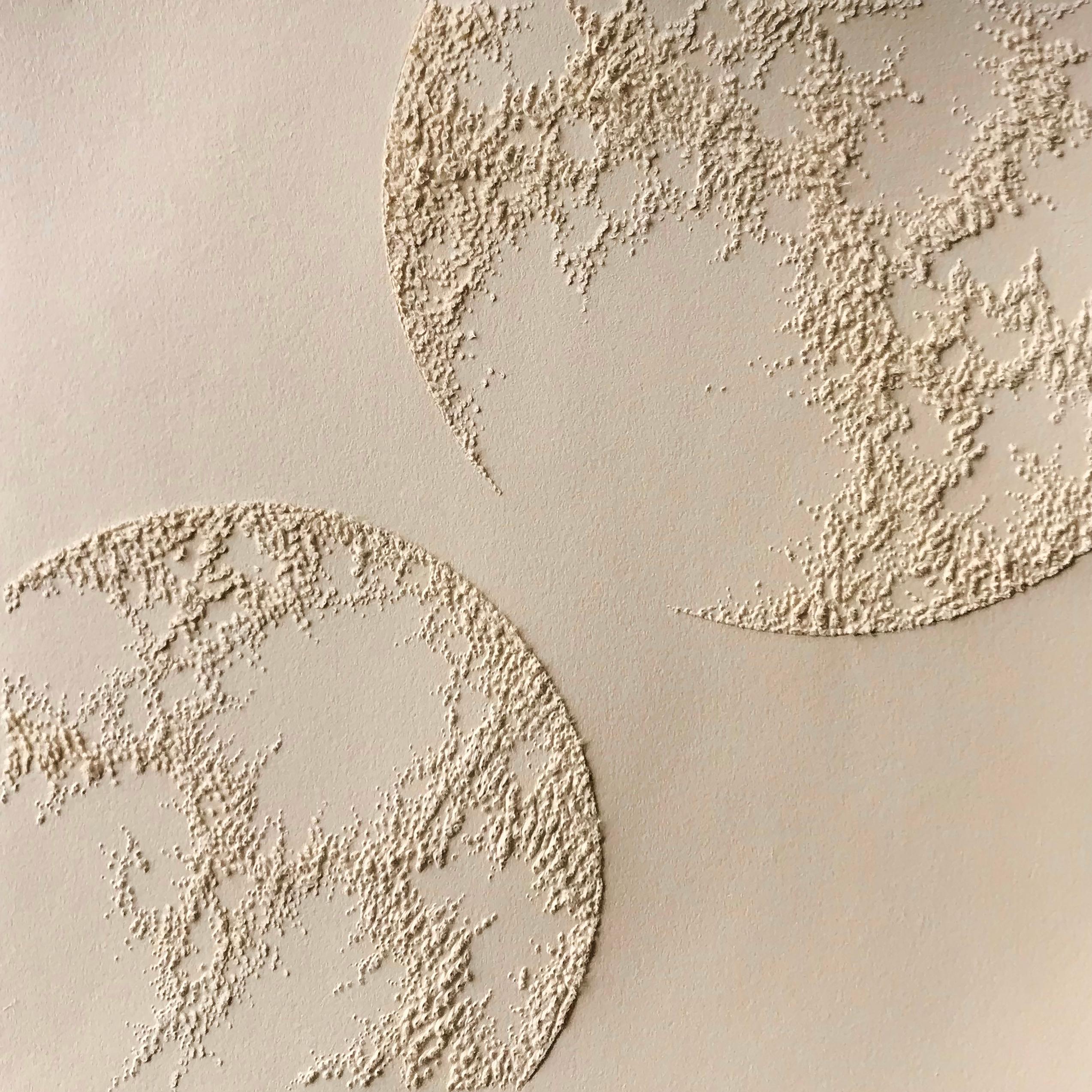 Antonin Anzil Abstract Sculpture - Circle 1 - intricate beige gold 3D abstract geometric circle drawing on paper 