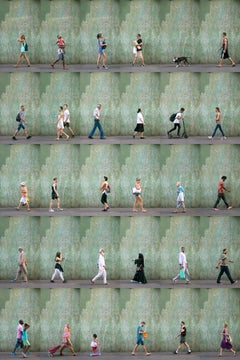 Xan Padron, Photography people walking on El Raval, Barcelona. Green.