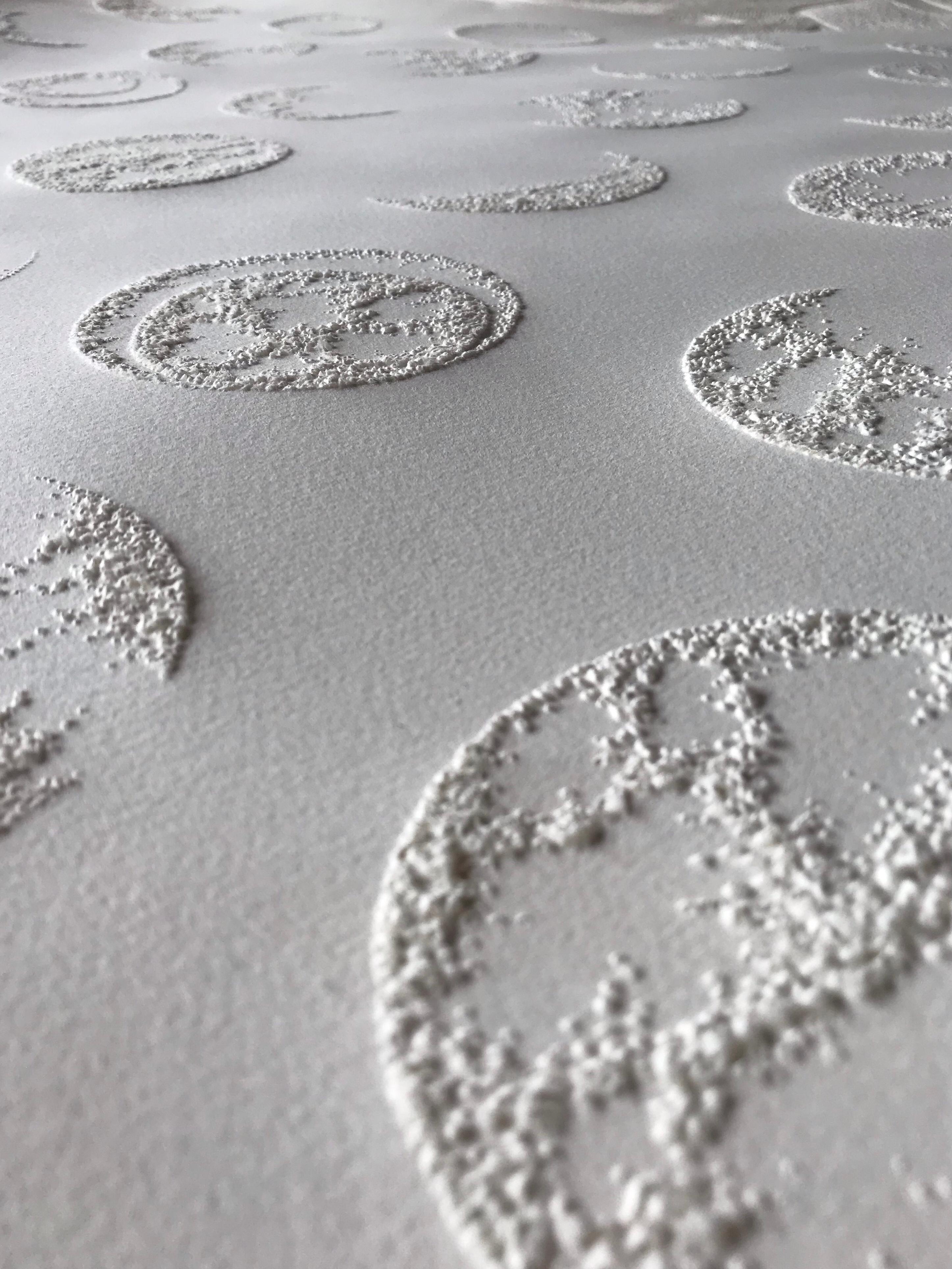 30 Moon Circles - intricate white 3D abstract geometric pulled paper drawing  - Sculpture by Antonin Anzil