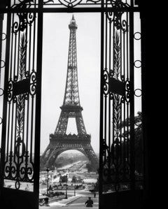 Antique The Eiffel Tower (1929) Silver Gelatin Fibre Print - Oversized 
