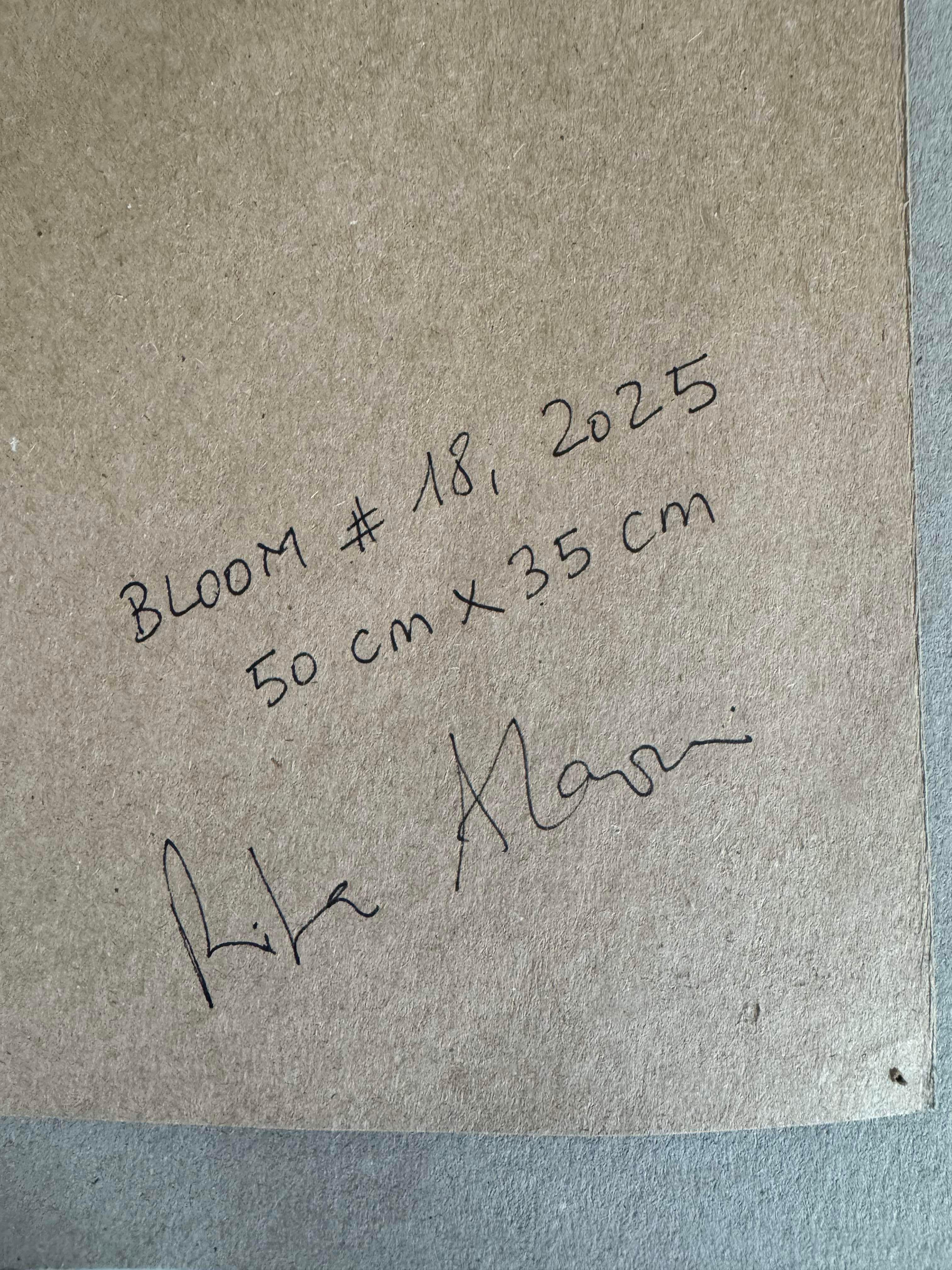 Bloom 18. Obras sobre papel - Abstract Drawing Rojo de Rita Alaoui