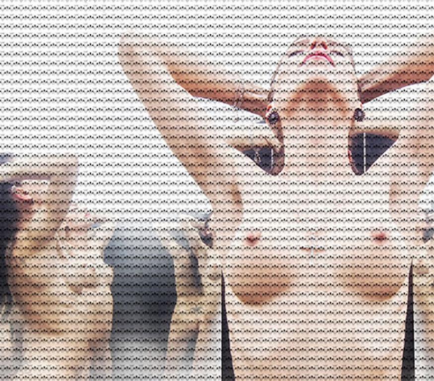 TooLess 5680, 3D Nude. Limited edition color photograph. Framed Lightbox - Contemporary Photograph by Koray Erkaya