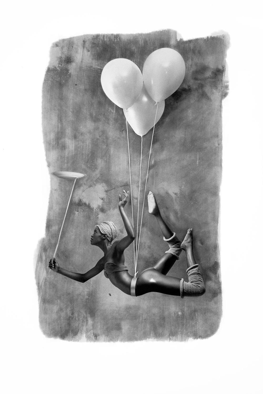 Uwe Ommer Black and White Photograph - Les Acrobates V. Limited Edition Photograph
