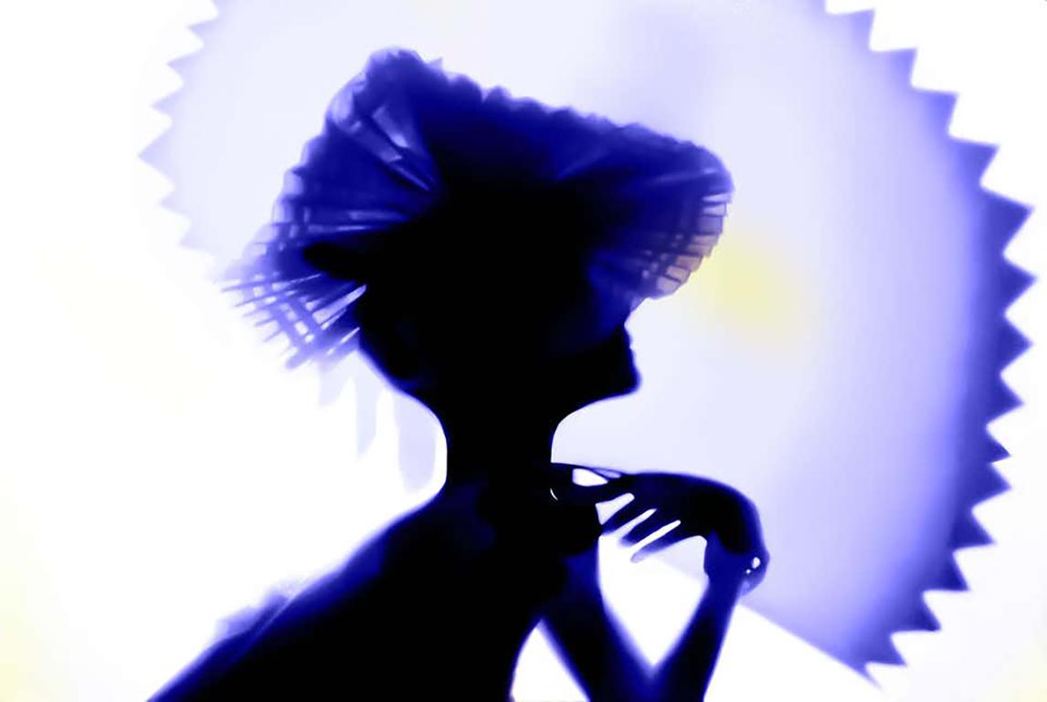 Iluminación de fondo, díptico azul-amarillo. - Photograph de Dora Franco