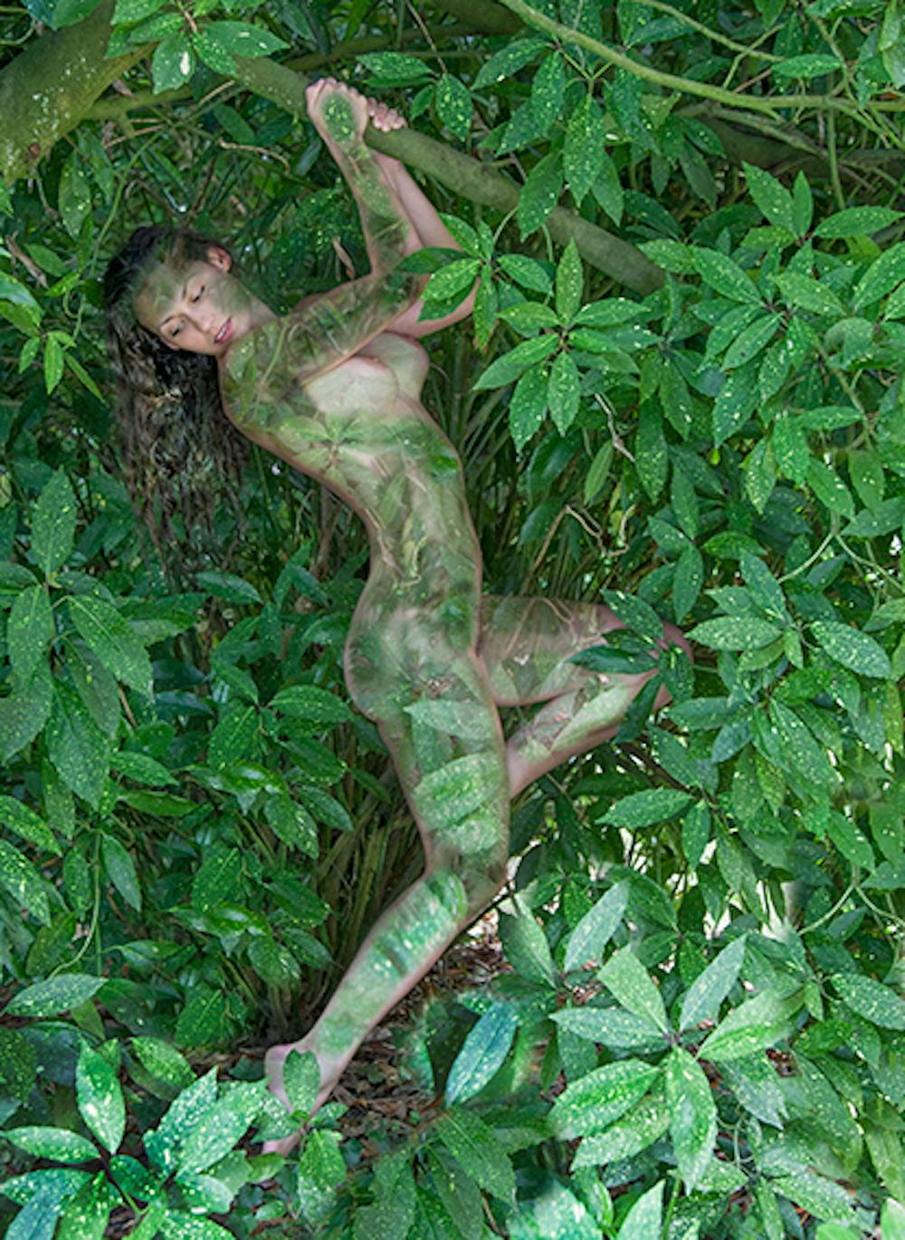 Women and Trees V.  Limited edition Color photograph - Photograph by Uwe Ommer