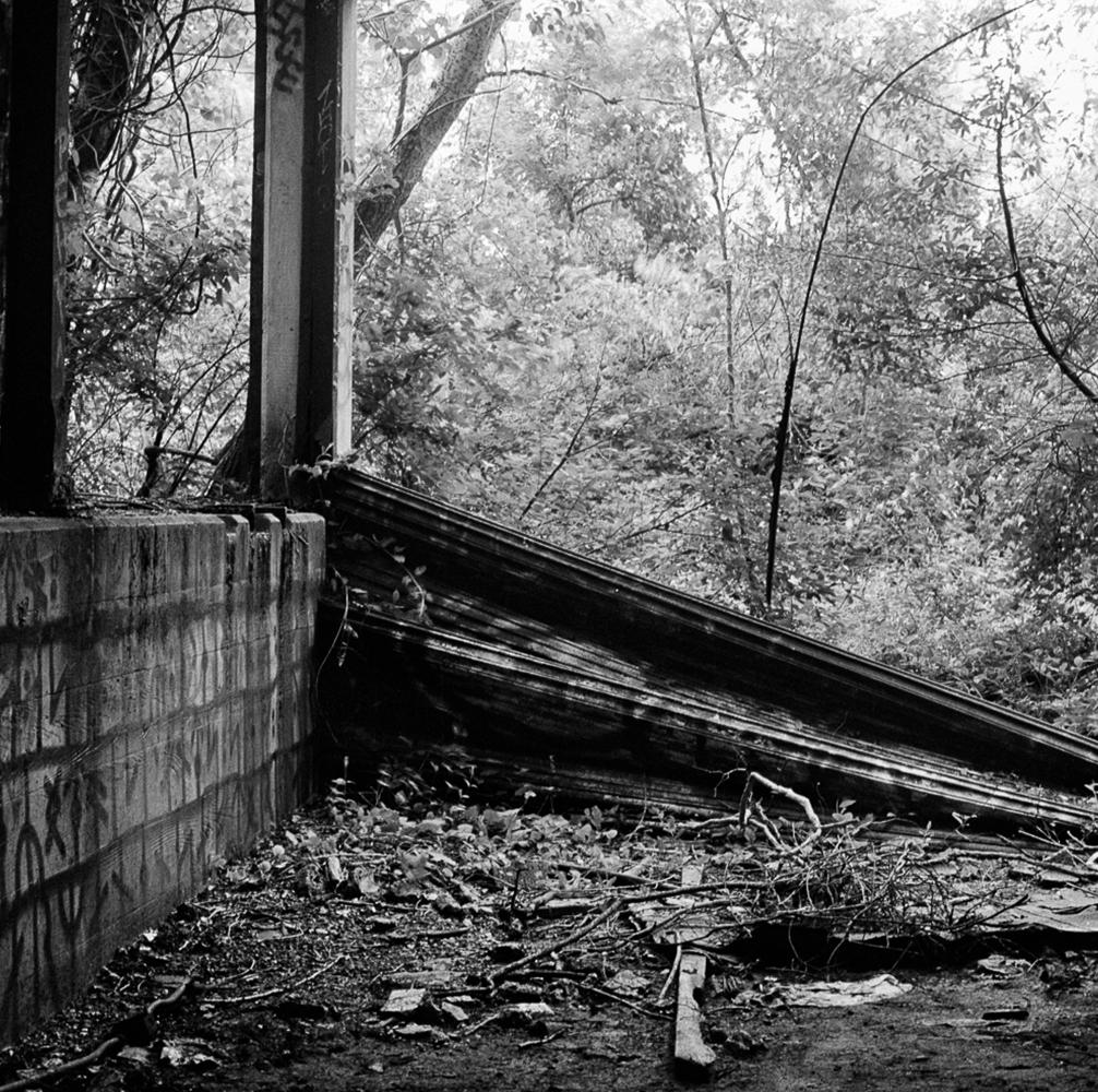 Fort Tilden, Pigmentdrucke (Schwarz), Landscape Photograph, von Miguel Winograd 