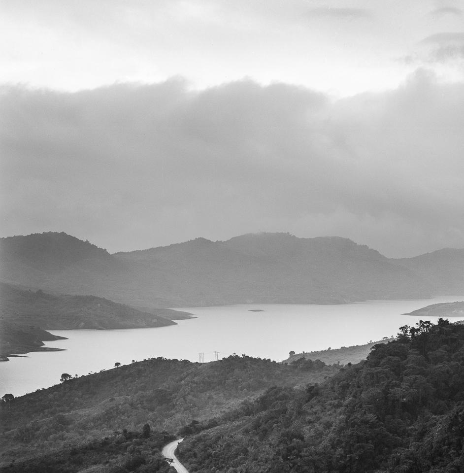 Laguna Chingaza, Silver Gelatin Print - Photograph by Miguel Winograd 
