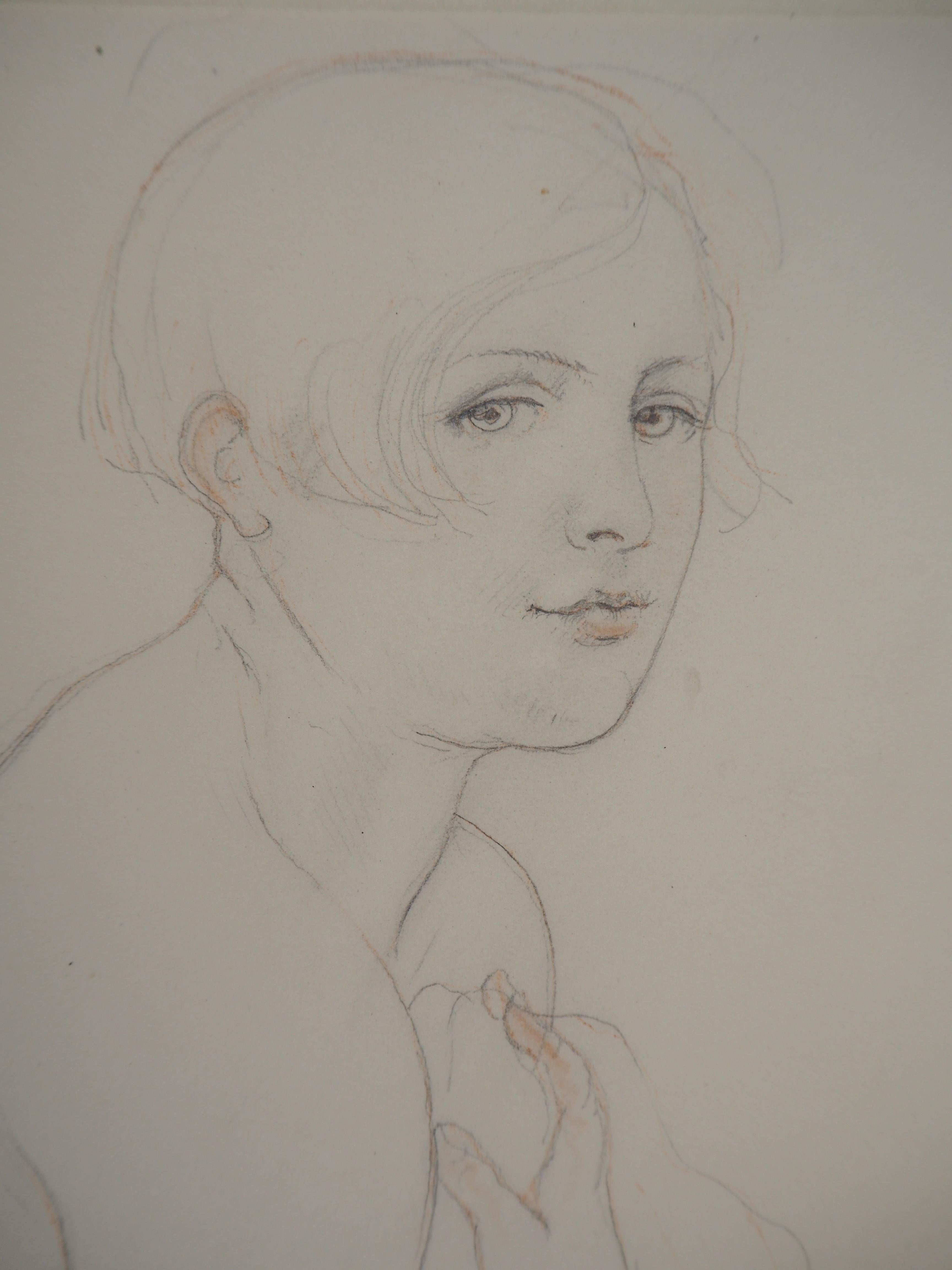 Shy Woman - Original drawing, Handsigned - Gray Figurative Art by Armand Rassenfosse
