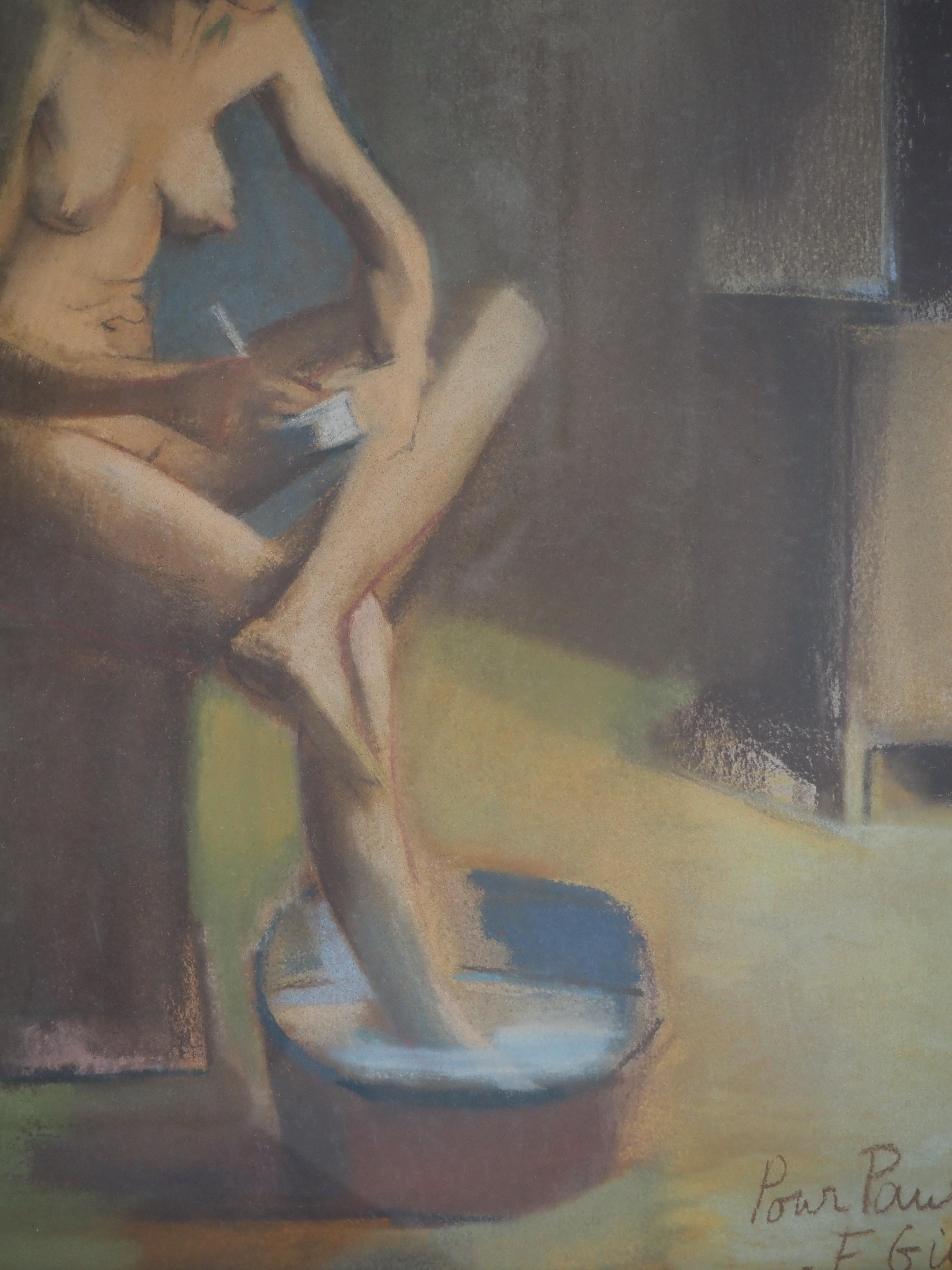 Woman in the Hammam - Original Pastel Drawing, Signed #REFERENCED For Sale 4