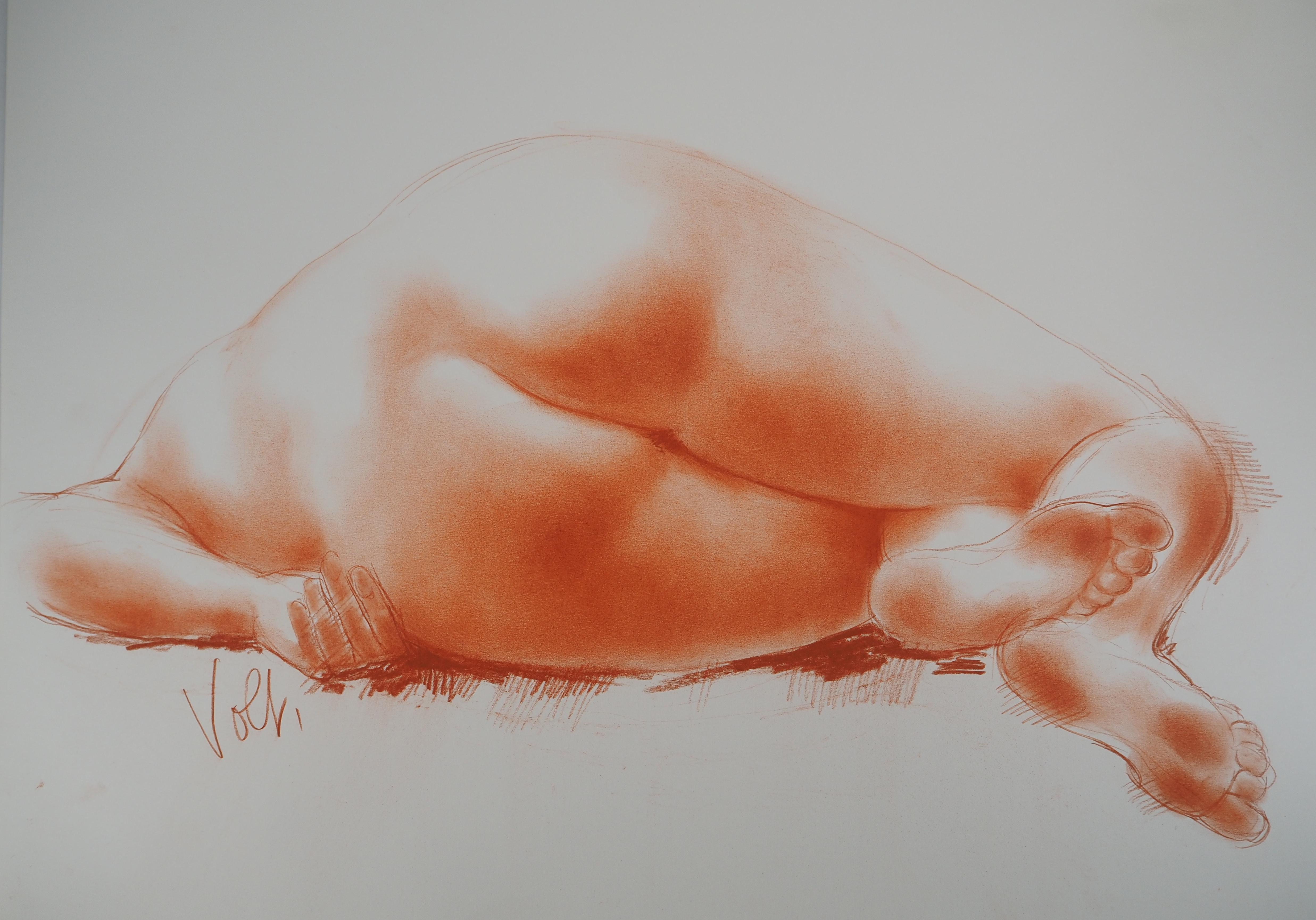 Antoniucci VOLTI
Reclining Nude

Original drawing in sanguine (charcoal)
Handsigned bottom left
On heavy paper 50 x 65 cm (20 x 26 inch)

Very good condition, small piece on tape on the back that can be seen by transparency at the edge of the sheet