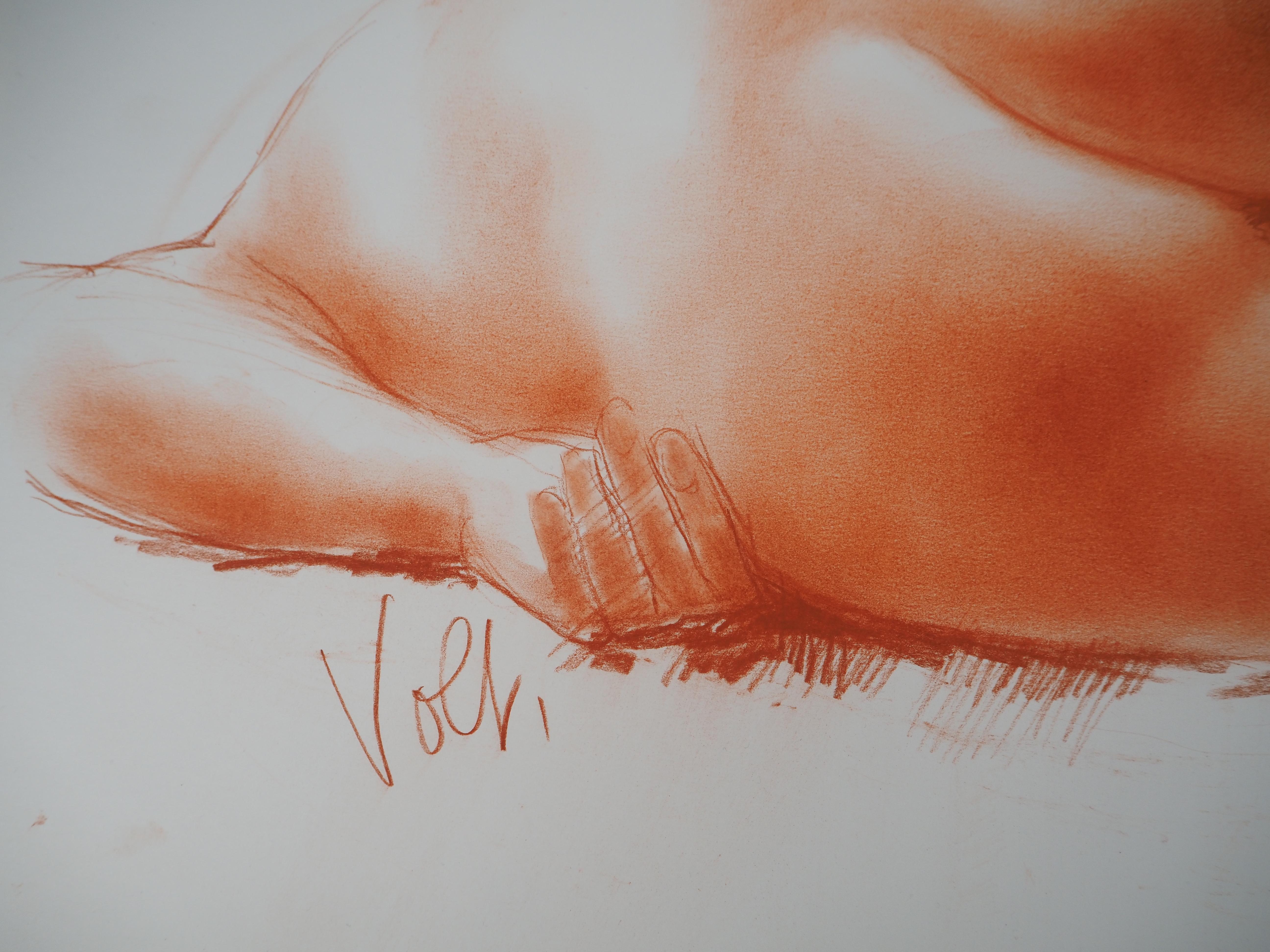 Reclining Nude - Original handsigned drawing in sanguine - Modern Art by Antoniucci Volti