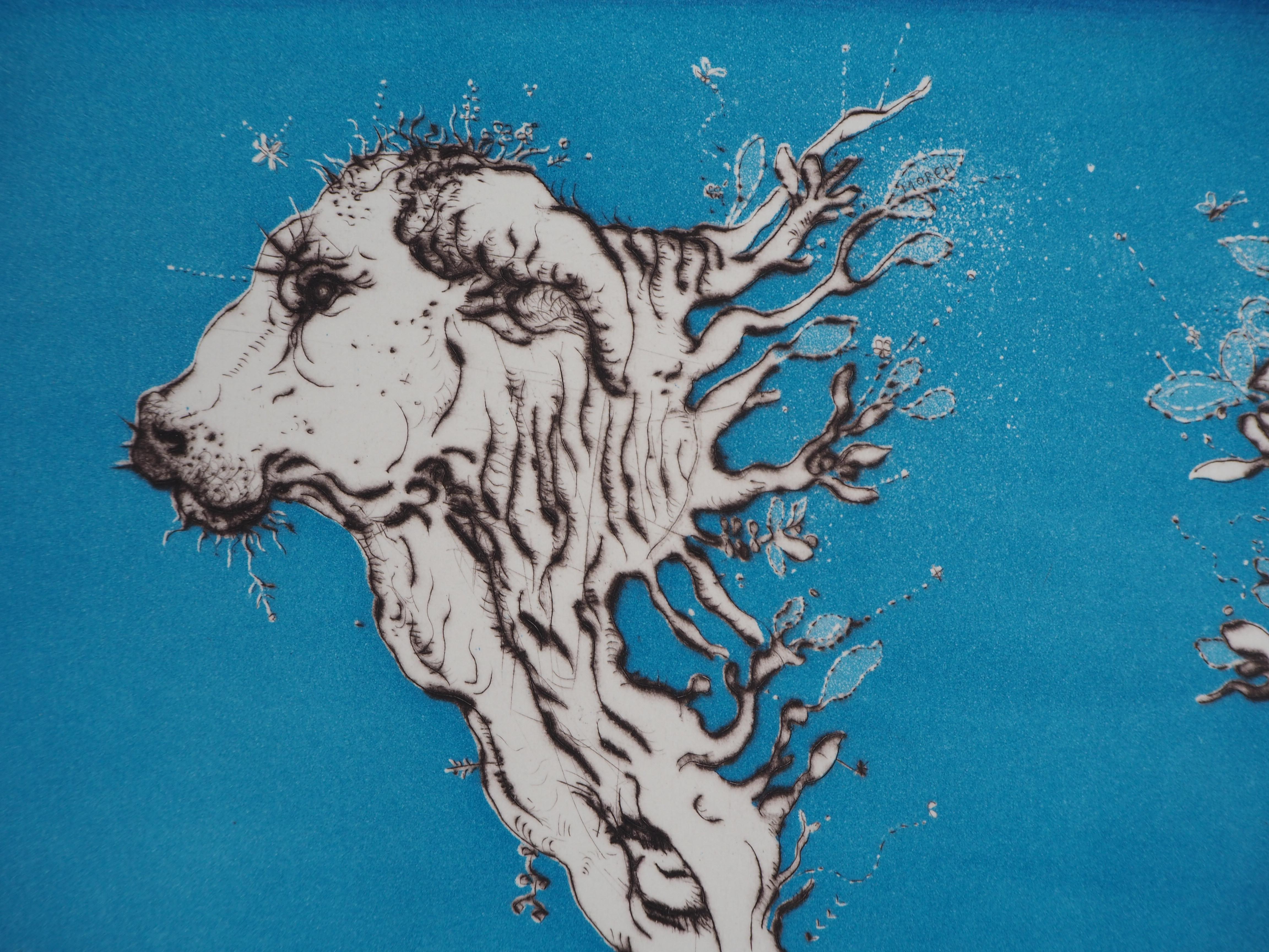 Die Pflanzgefäße von Vegetal Cow - Etching, Ltd 75 Exemplare (Grau), Animal Print, von Mordecai Moreh