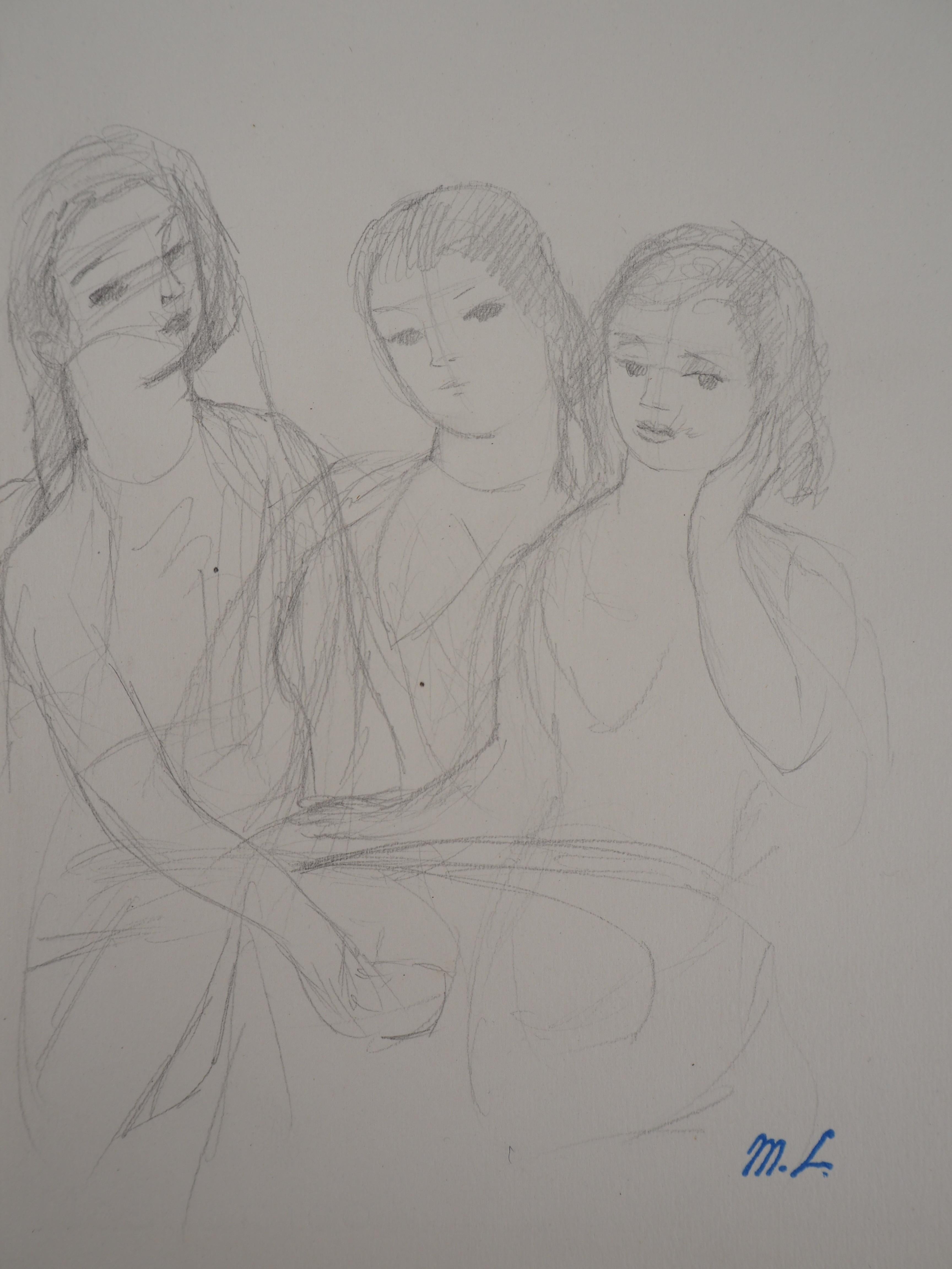 three girls drawing