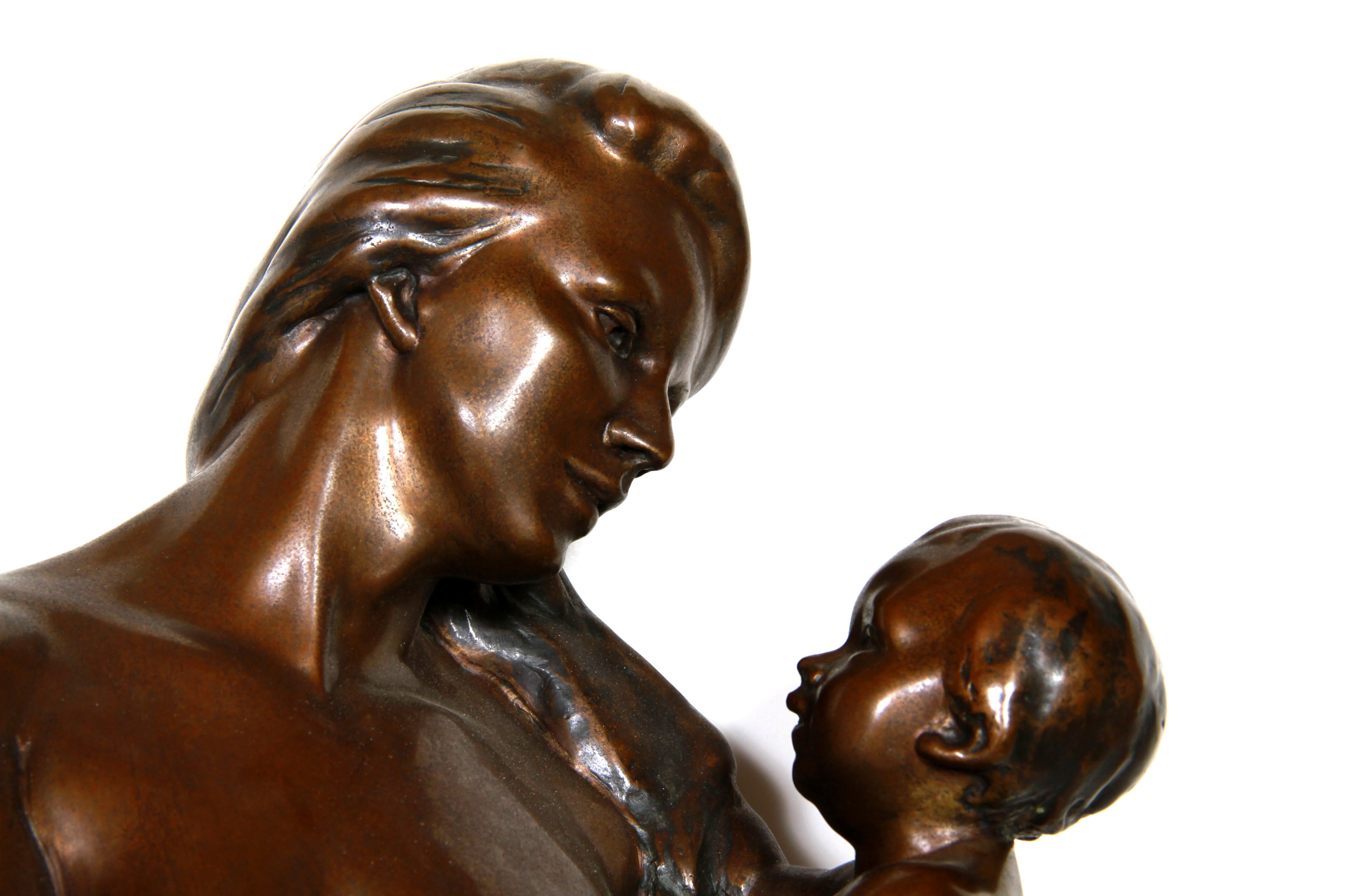 Mother and Newborn Child, Bronze Sculpture by Kuno Lange For Sale 5