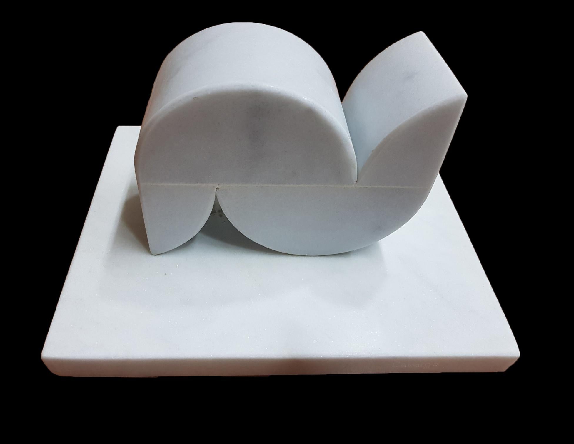 White Marble Abstract Sculpture by Sergio Camargo For Sale 1