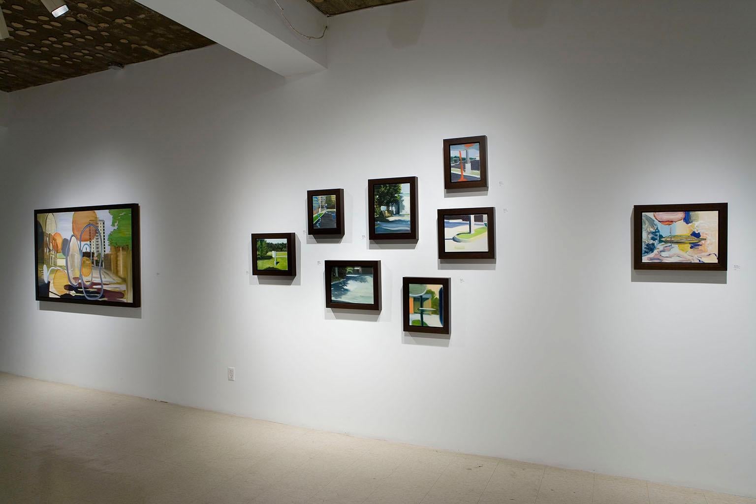 Gary Evans es ampliamente conocido por su distintiva práctica pictórica que abarca dos décadas. Las vibrantes pinturas de Evans desafían las nociones tradicionales de percepción y nuestra experiencia del paisaje. Su inventivo enfoque hace referencia
