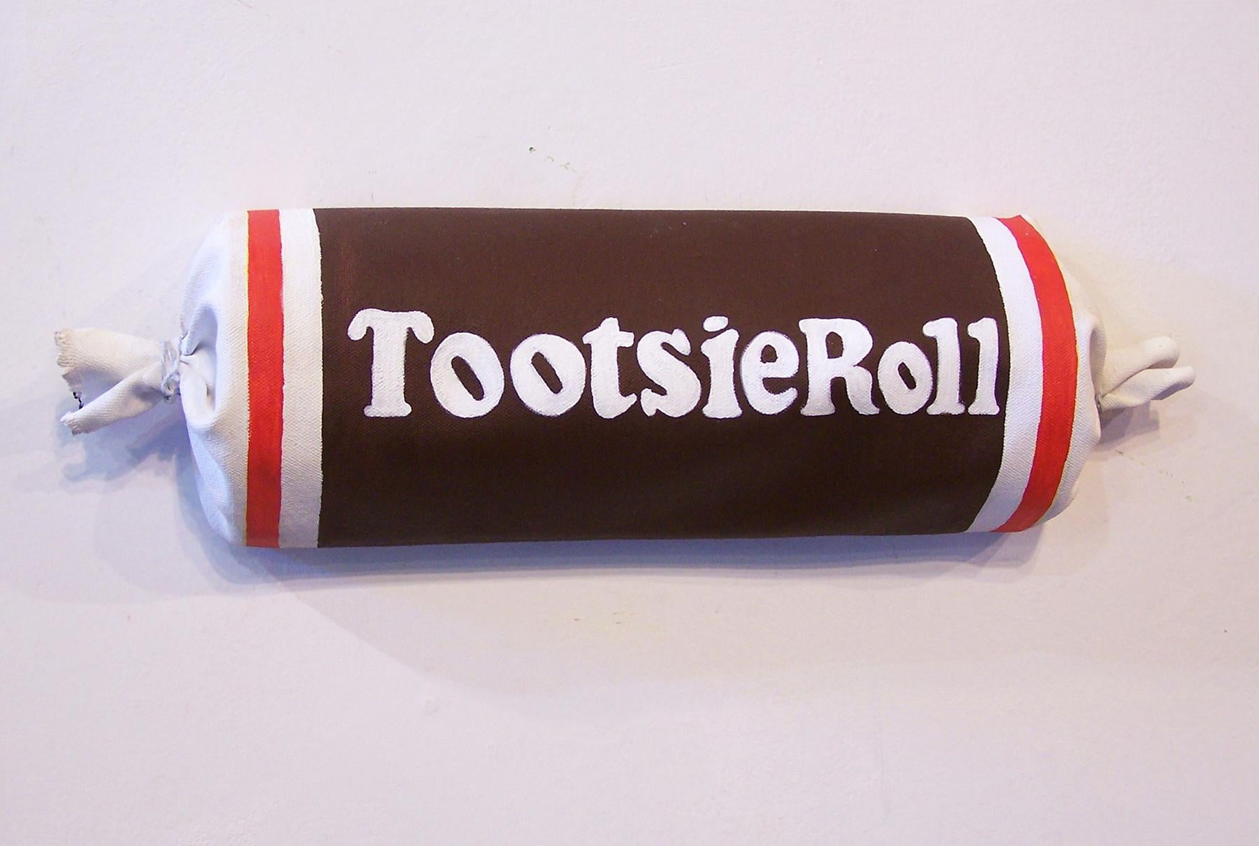 Tim Sharman Still-Life Painting - Tootsie Roll