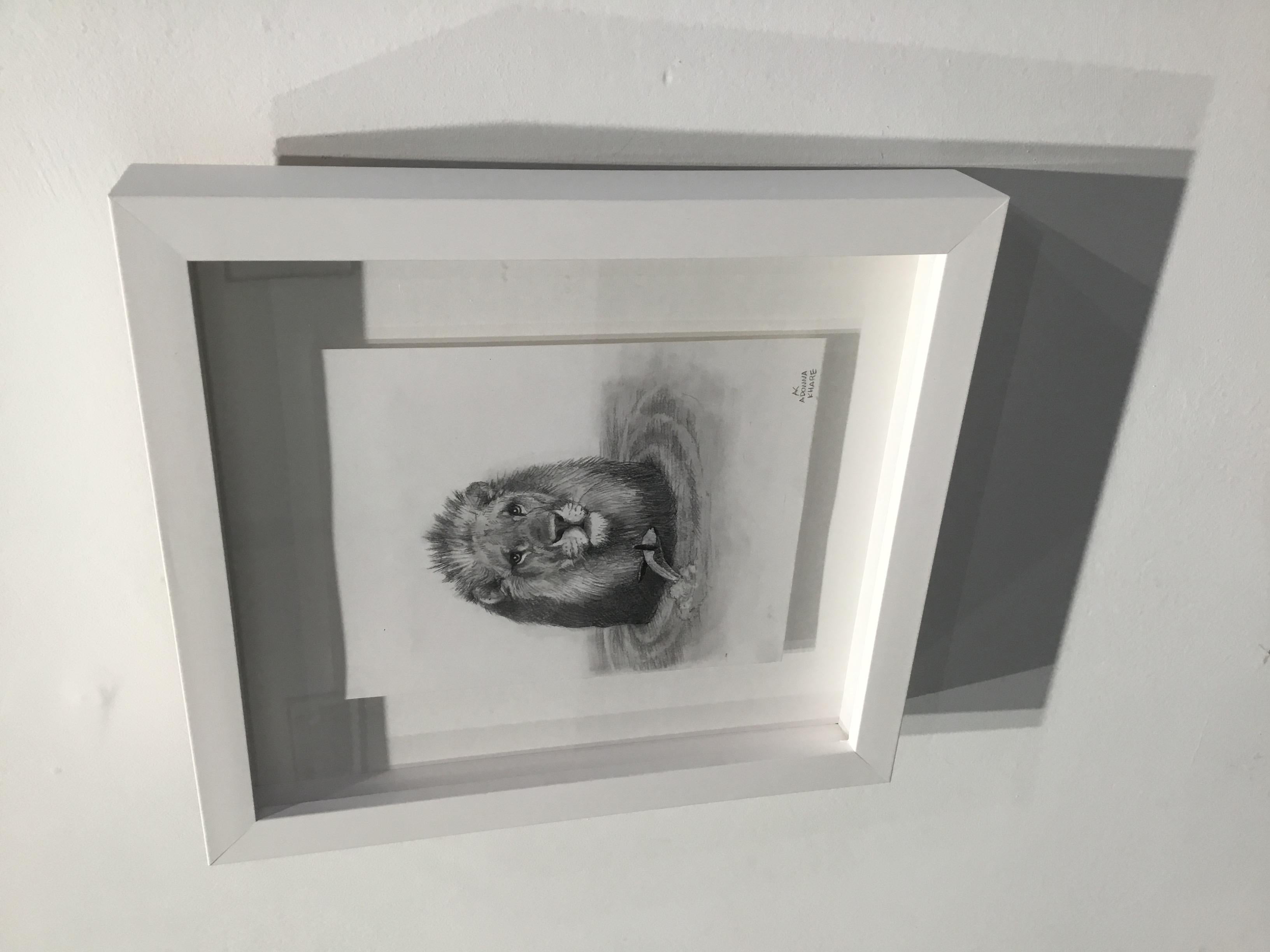 Leone e balena - Animal Art Grigio di Adonna Khare