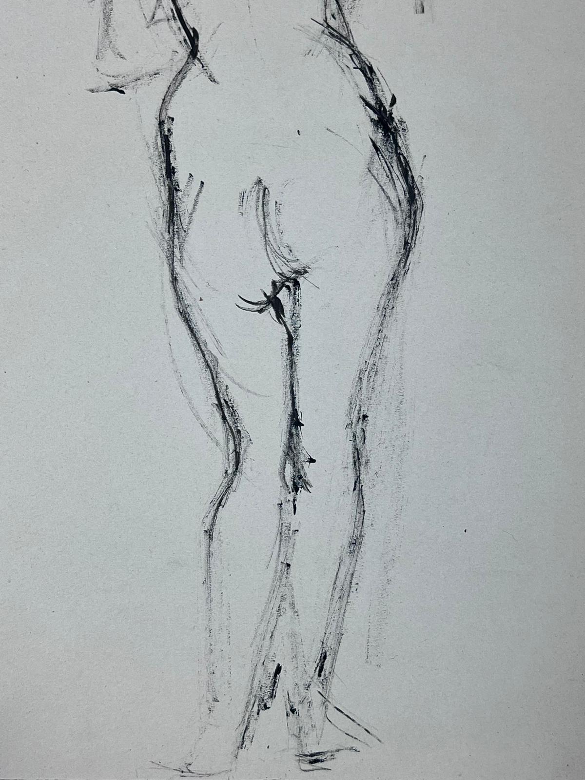Schizzo espressivo francese a carboncino di una figura nuda in piedi - Art Impressionismo di French School