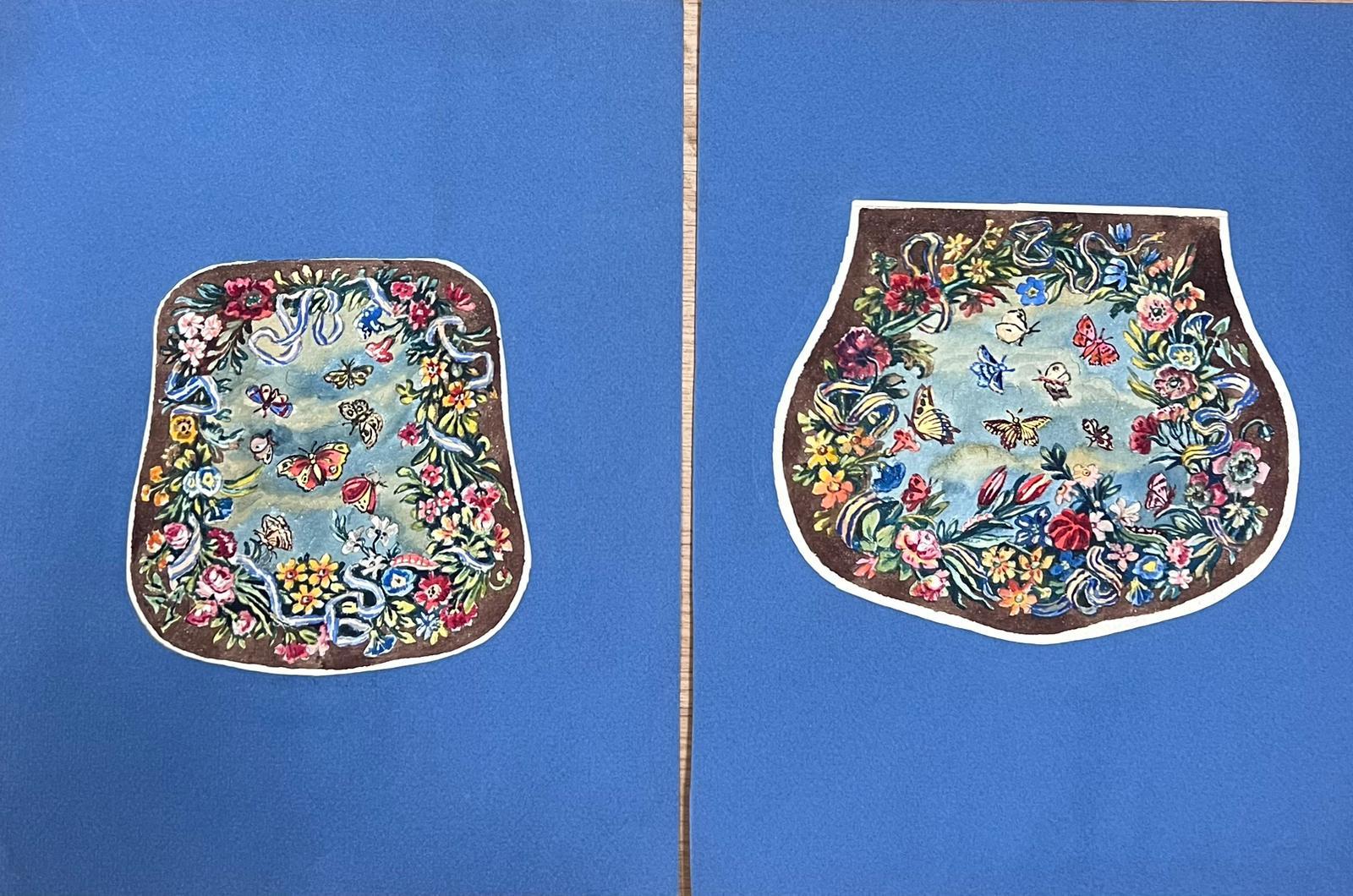 Coppia di acquerelli ispirati al Rococò con corone floreali ornate e farfalle
