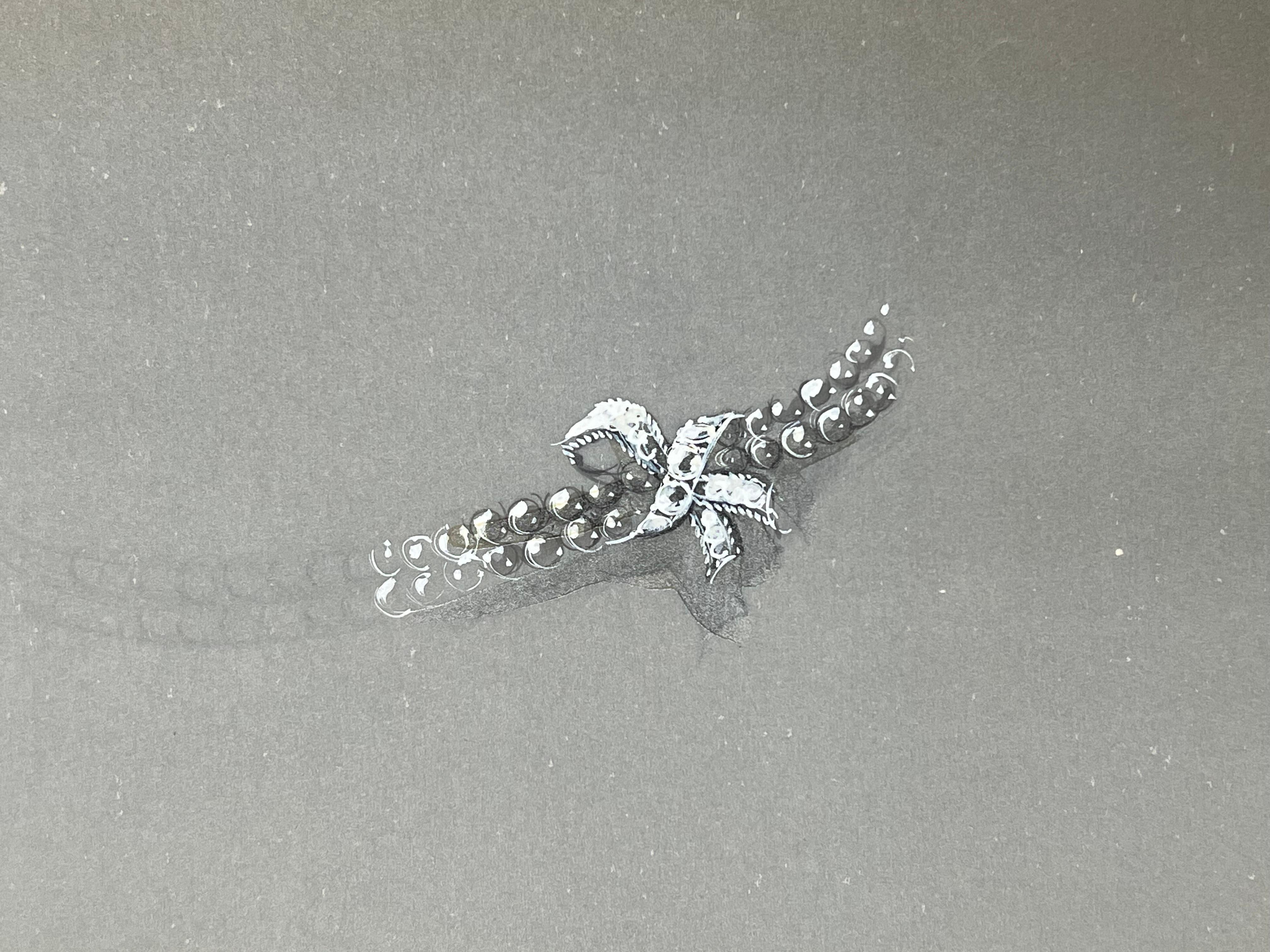 Gioielli d'epoca parigini originali di Van Cleef & Boucheron - Still-Life Grigio di Paul Touzet 