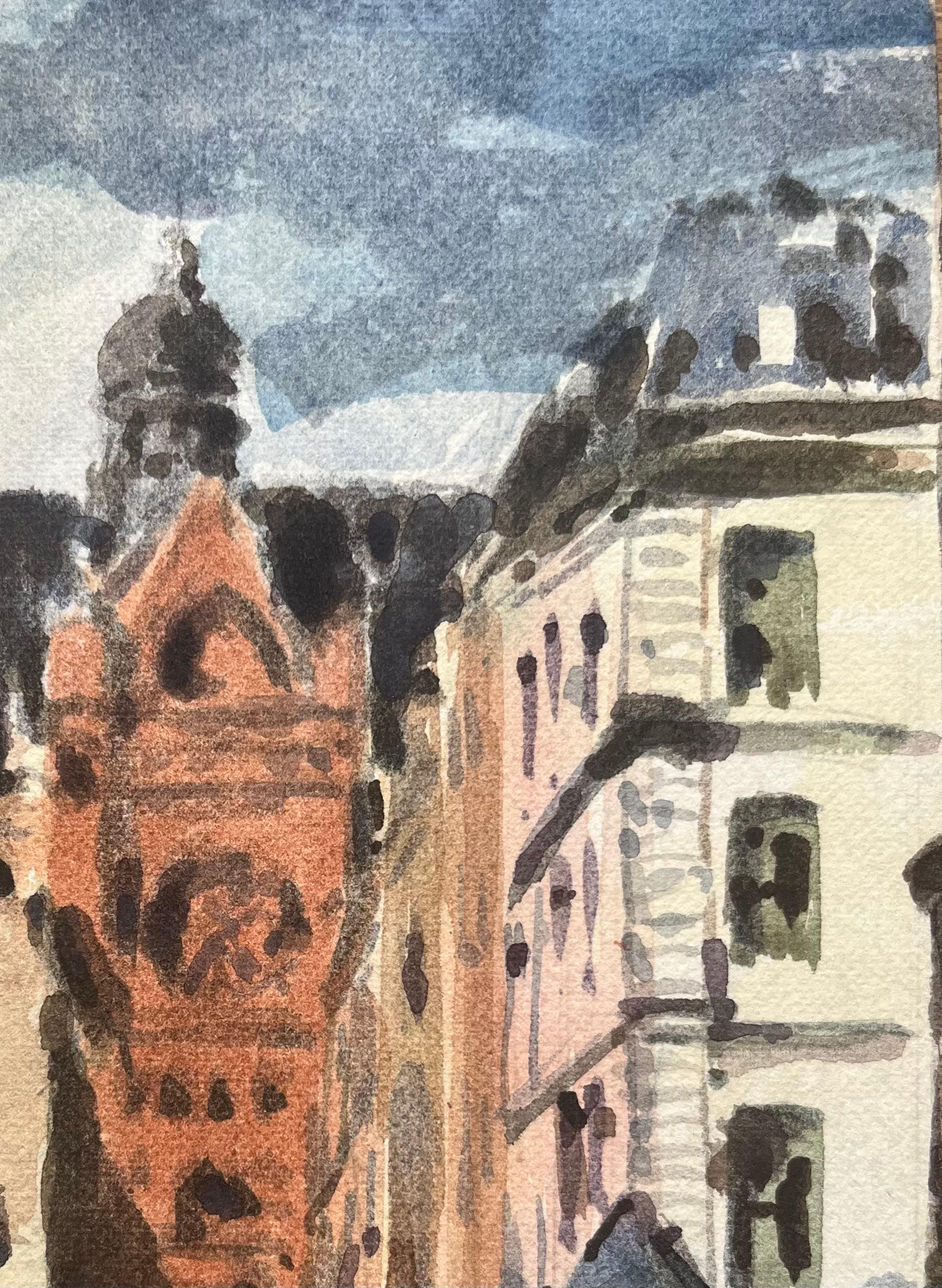 Aquarelle impressionniste française représentant une scène de rue avec un important bâtiment en briques rouges - Gris Landscape Art par Maurice Mazeilie