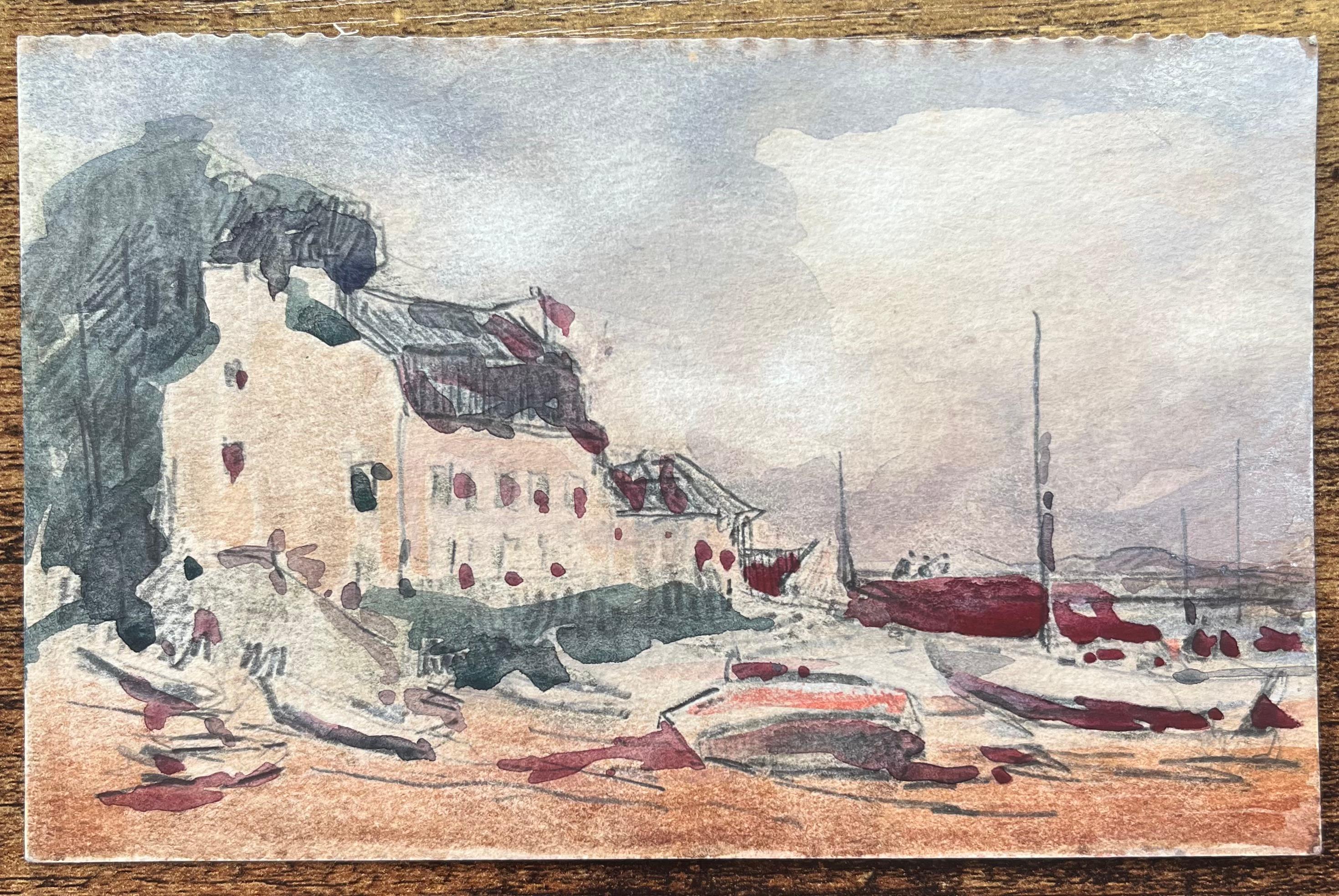 Aquarelle impressionniste française d'un village côtier avec des bateaux à basse température - Art de Maurice Mazeilie