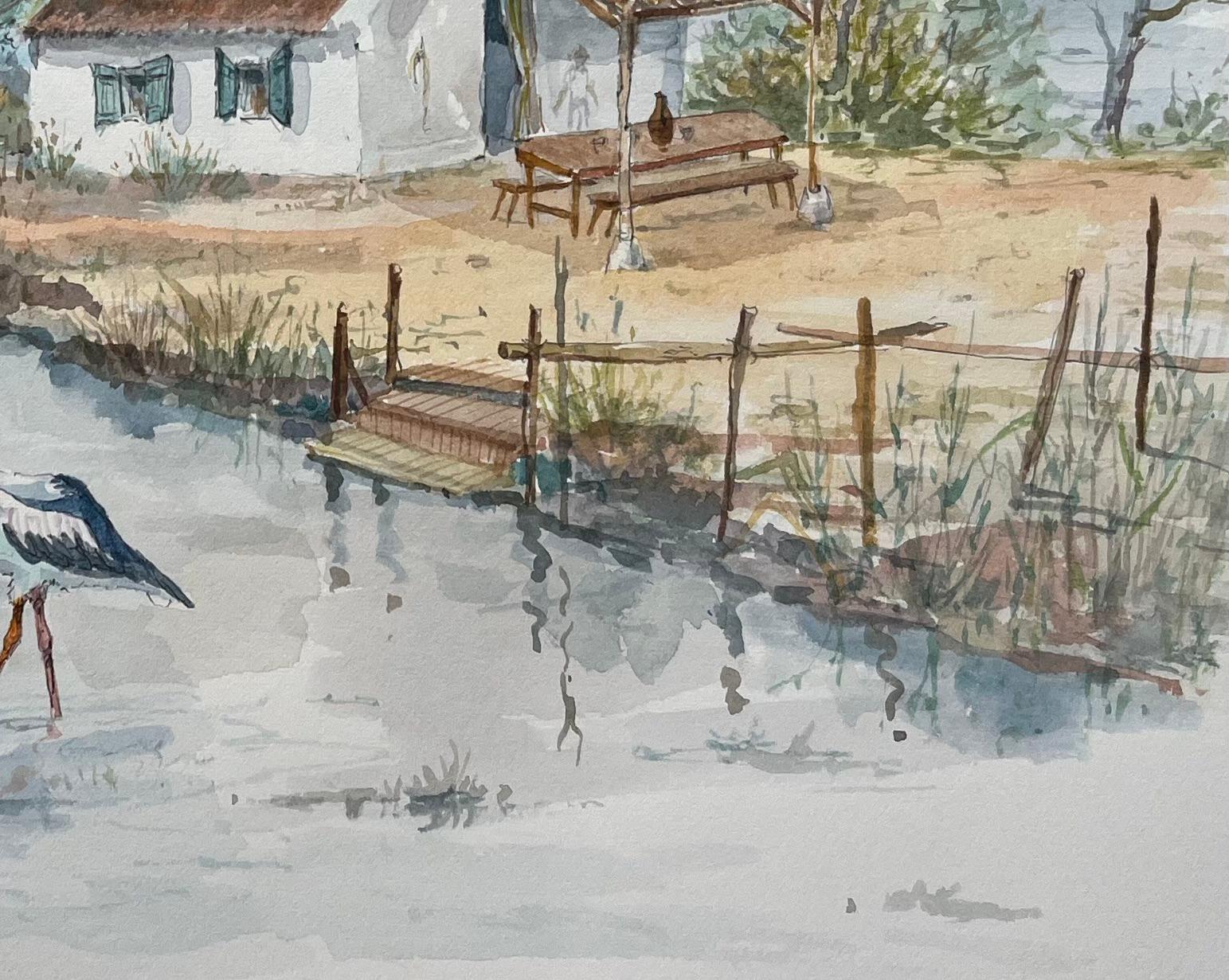 Acquerello in Camargue di un cottage con tetto di paglia, cicogne e palude in vendita 1