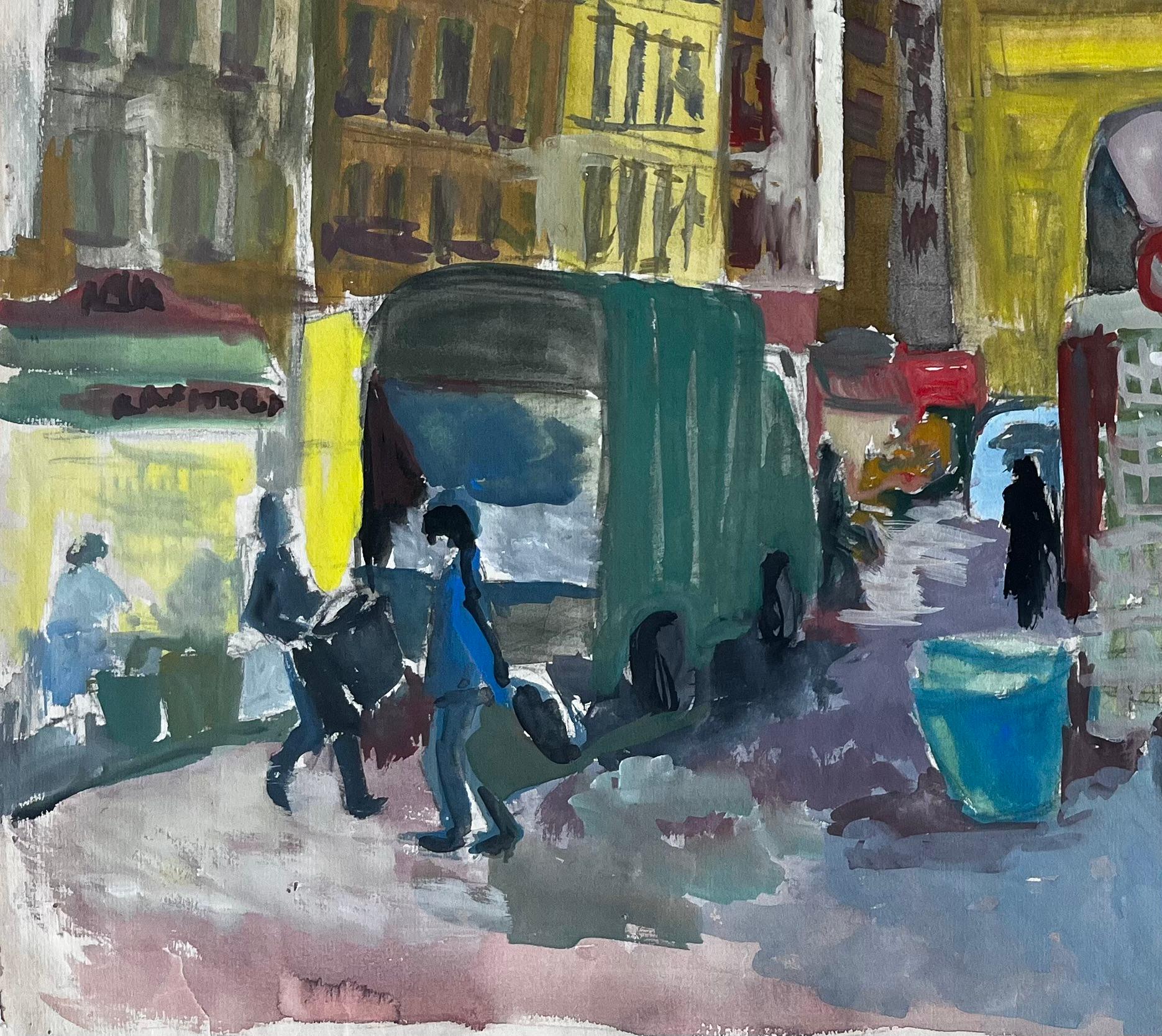 Titolo: Scena di strada francese a guazzo con bancarelle, botteghe, figure e architettura
Guy Nicod (francese, 1923 - 2021) 
Guazzo su carta d'artista, senza cornice
Dimensioni: 19,75 x 25,5 pollici (altezza x larghezza)
Provenienza: Proprietà di