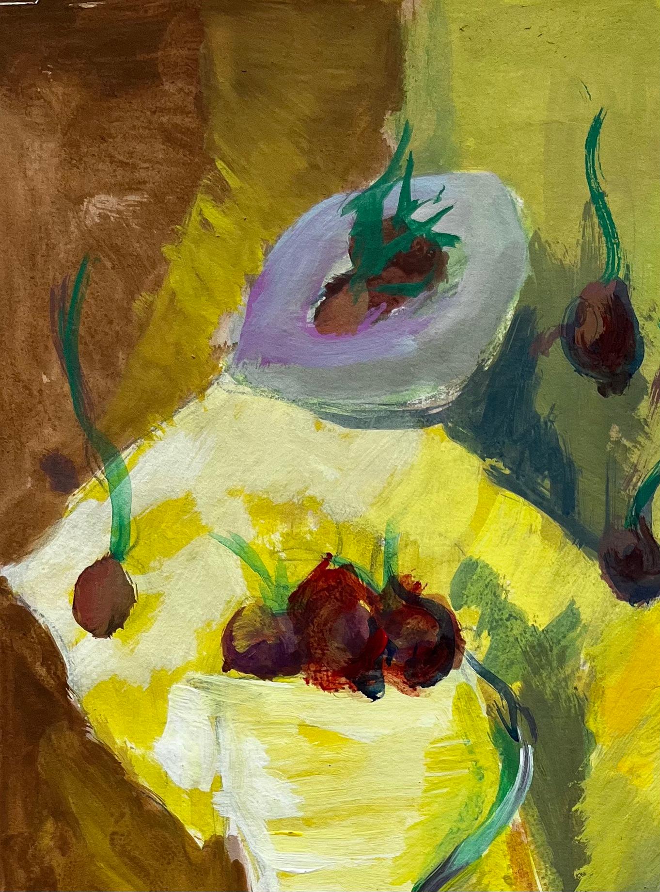 Titre : Nature morte vibrante avec fruits et draperie jaune Gouache moderniste française
Guy Nicod (français 1923 - 2021) 
Gouache sur papier d'artiste, non encadrée
Taille : 20.5 x 14 pouces (hauteur x largeur)
Provenance : Succession d'Artistics,