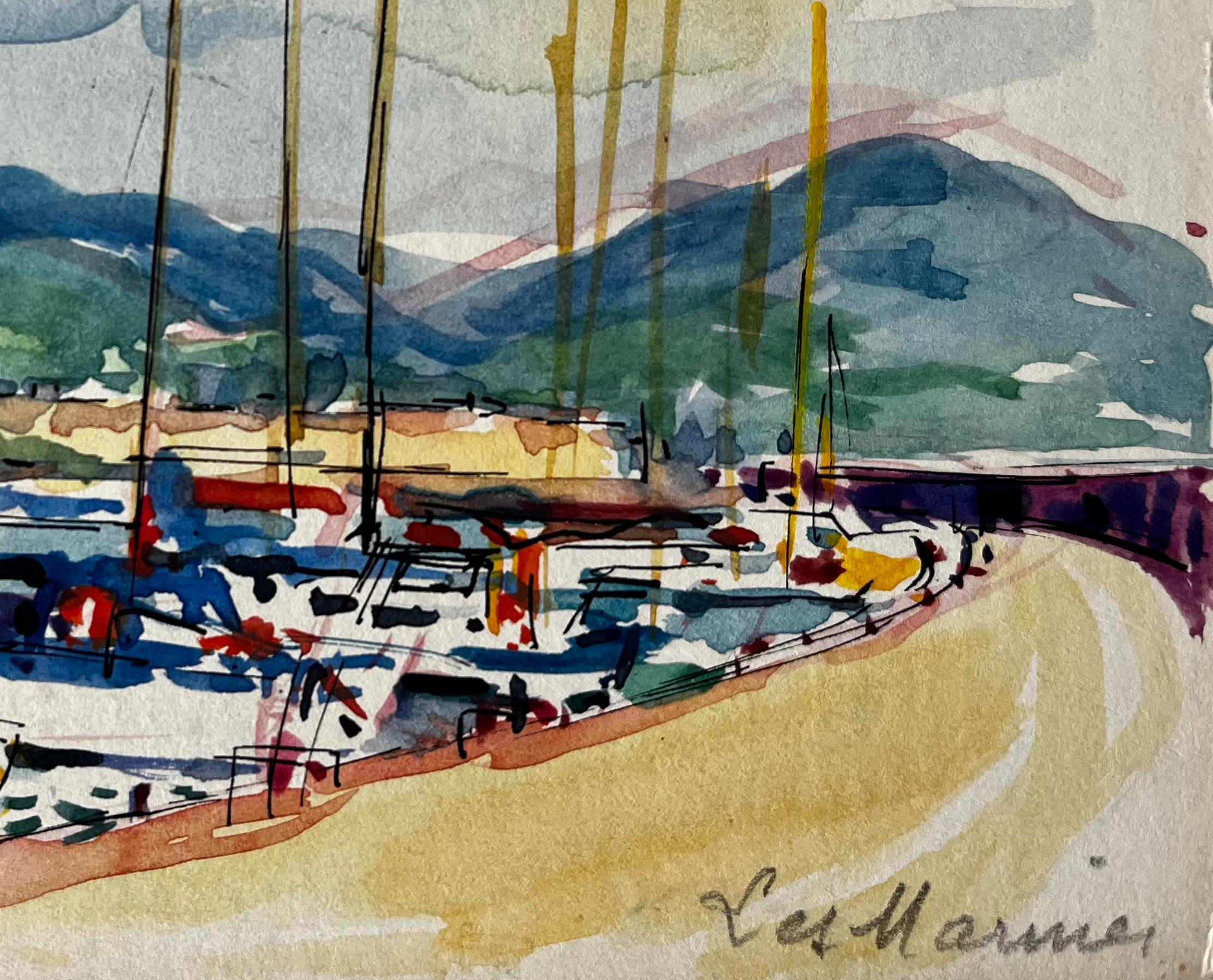 Les Marines Port de la Côte d'Azur avec voiliers et montagnes lointaines - Gris Figurative Painting par Pierre Neveu