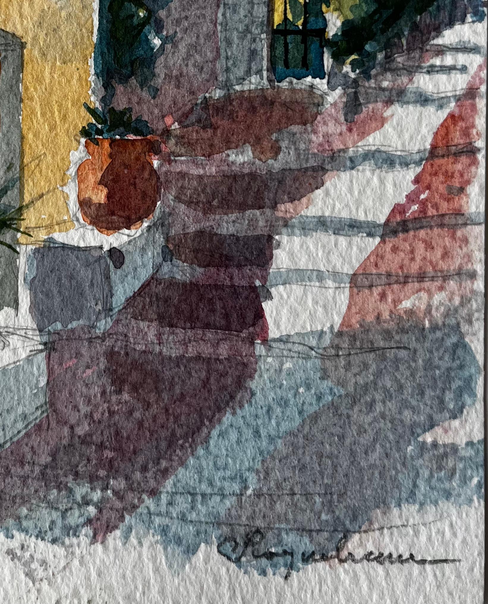 Strada illuminata dal sole con vasi e gradini in terracotta nel villaggio francese di Roquemaure - Figurative Painting Grigio di Pierre Neveu