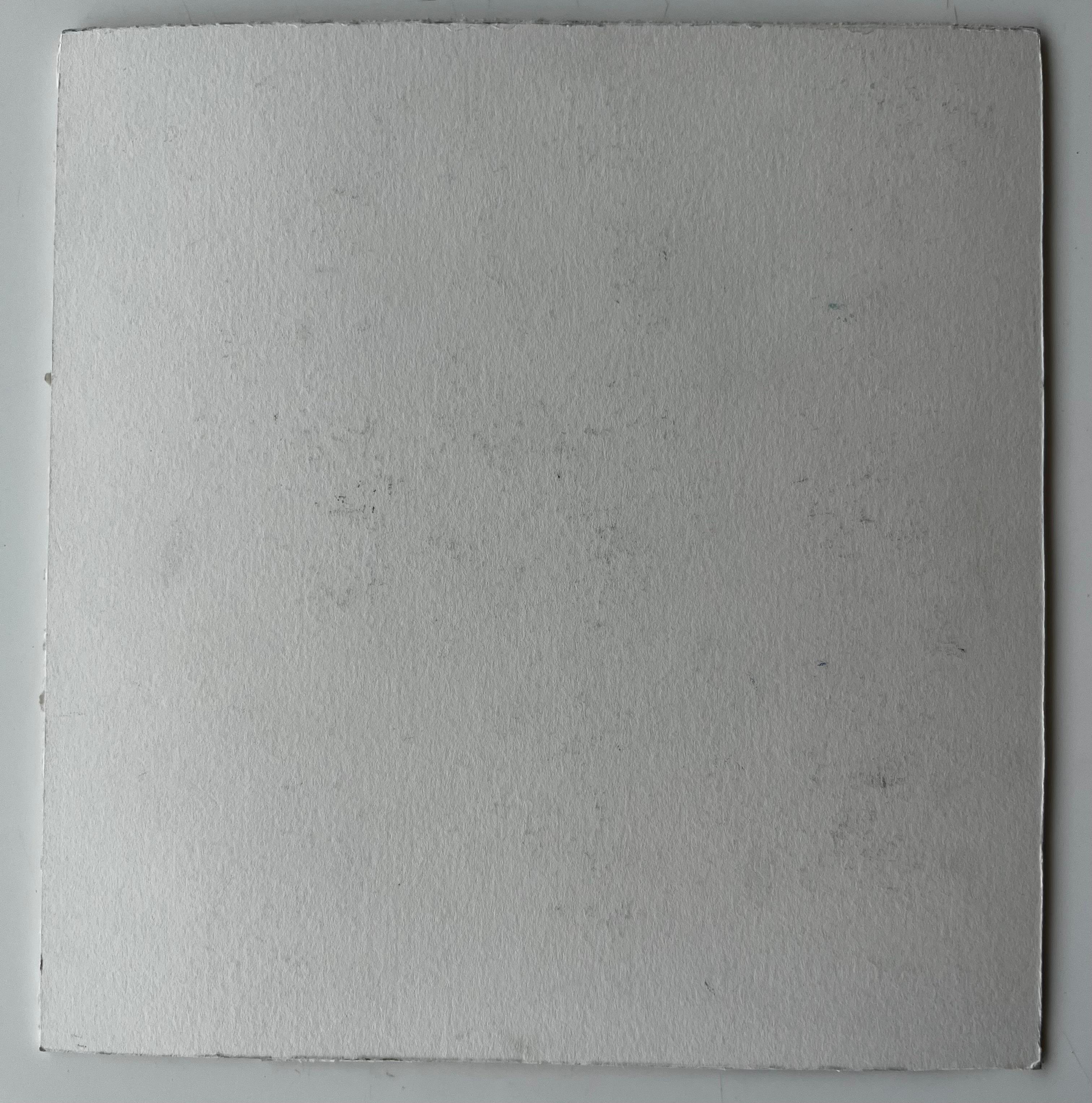 Strada illuminata dal sole e case in pietra a Dinant Studio sulla città fluviale belga in vendita 4