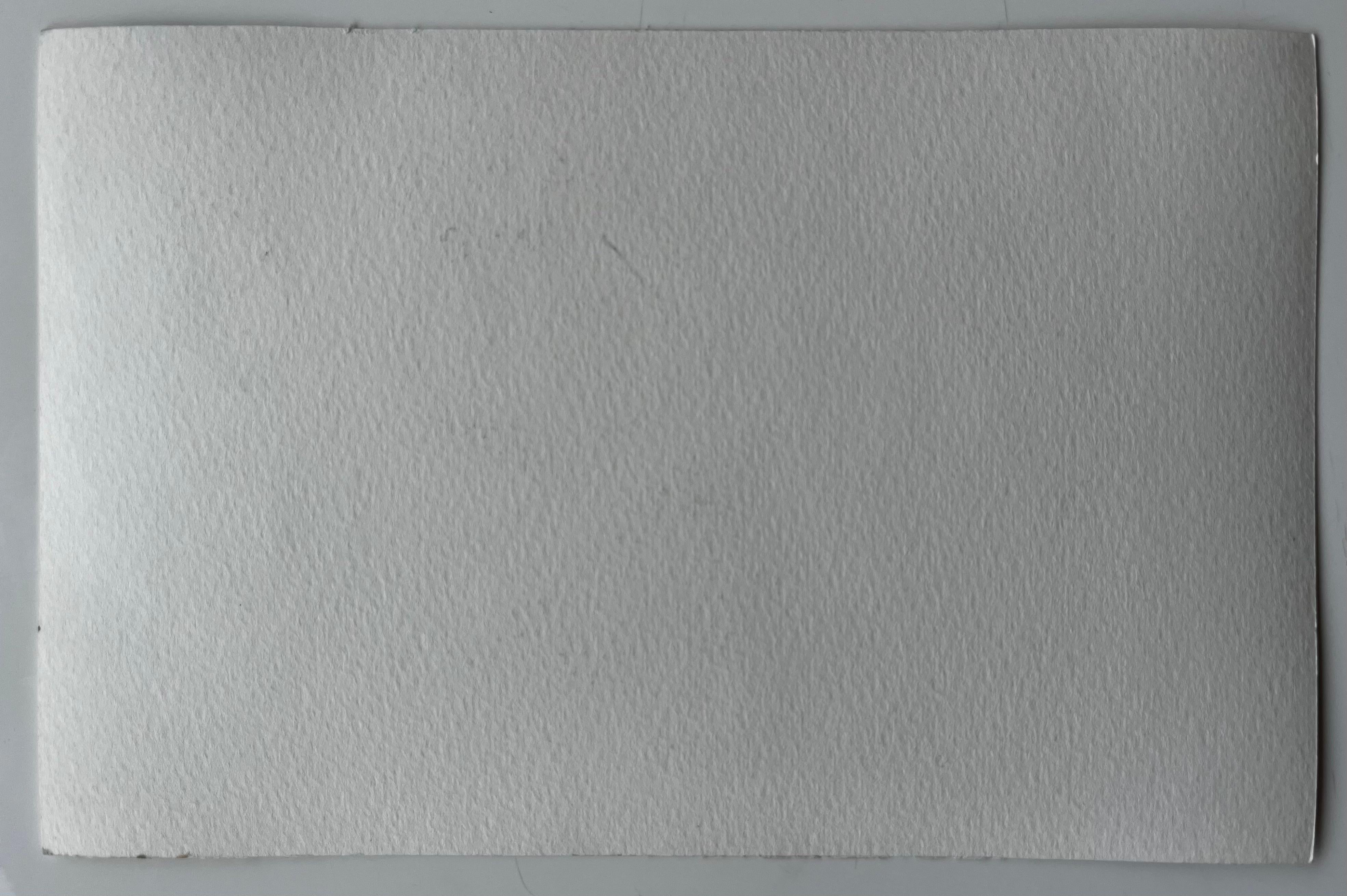 Sonnendurchfluteter Innenhof mit Steinbogen und Balkon Aquarell eines italienischen Dorfes im Angebot 3