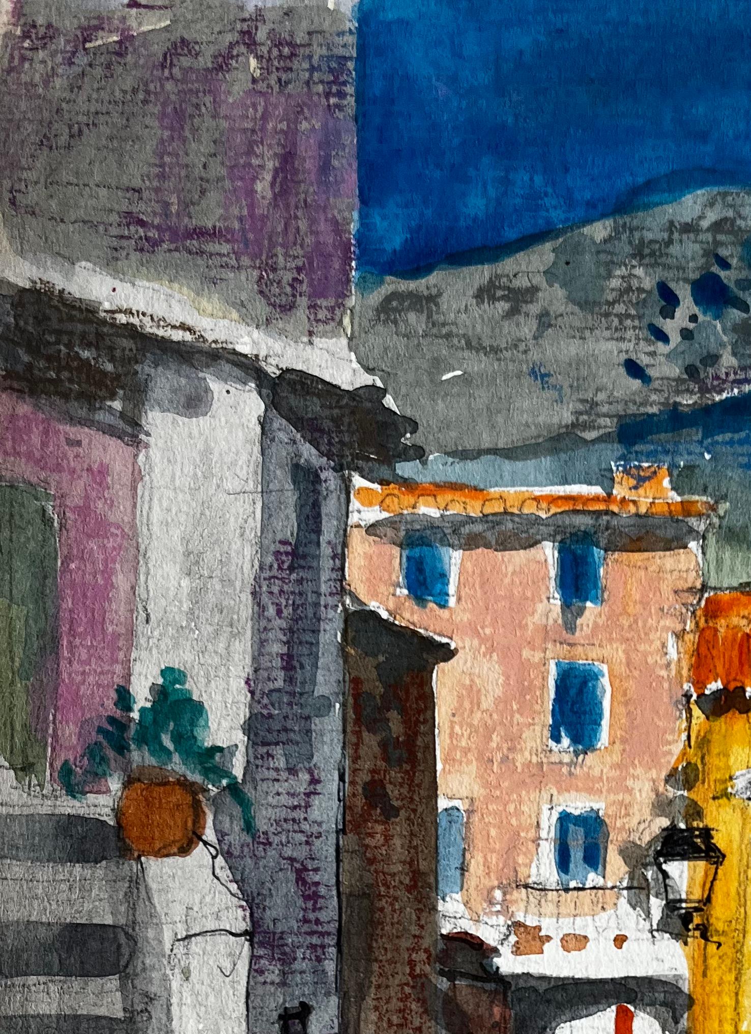 Calle soleada de Gordes con tejados de terracota y colinas lejanas Acuarela - Landscape Painting Gris de Pierre Neveu