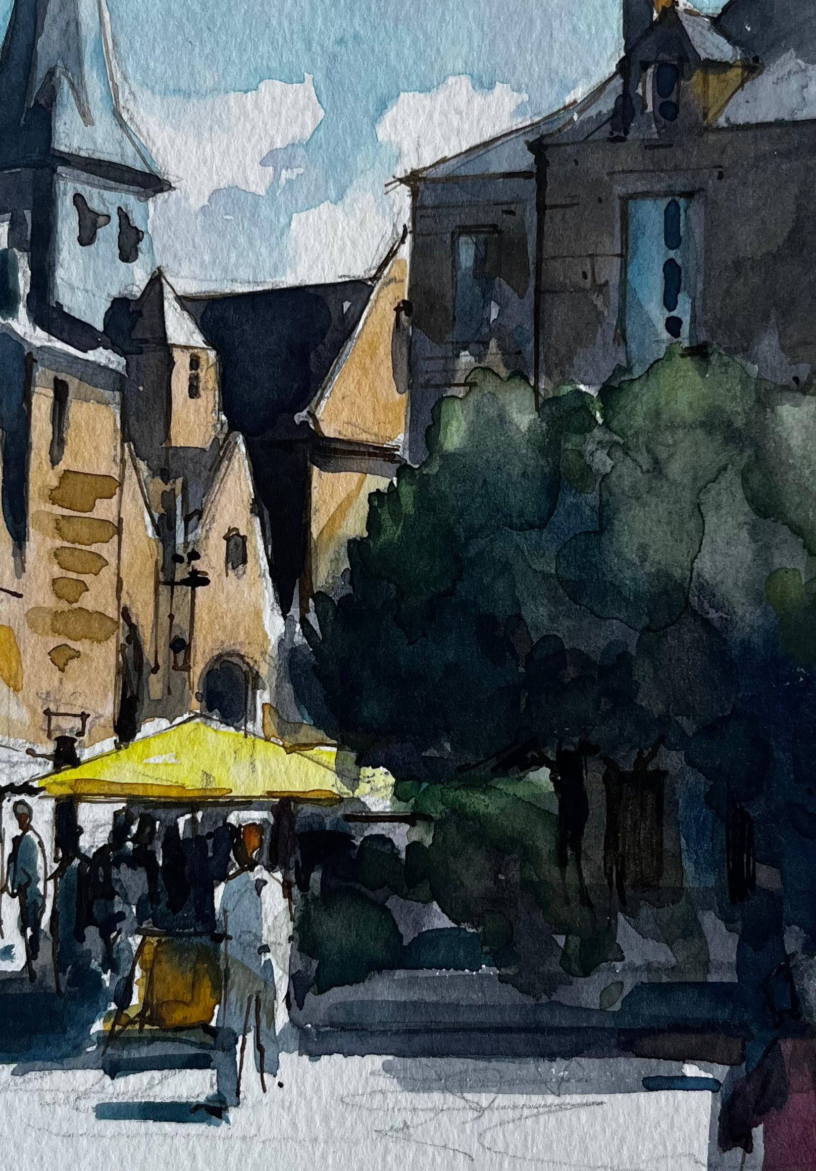 Figures de la flèche de l'église de la place du marché de Guérande et parasol jaune en vente 2