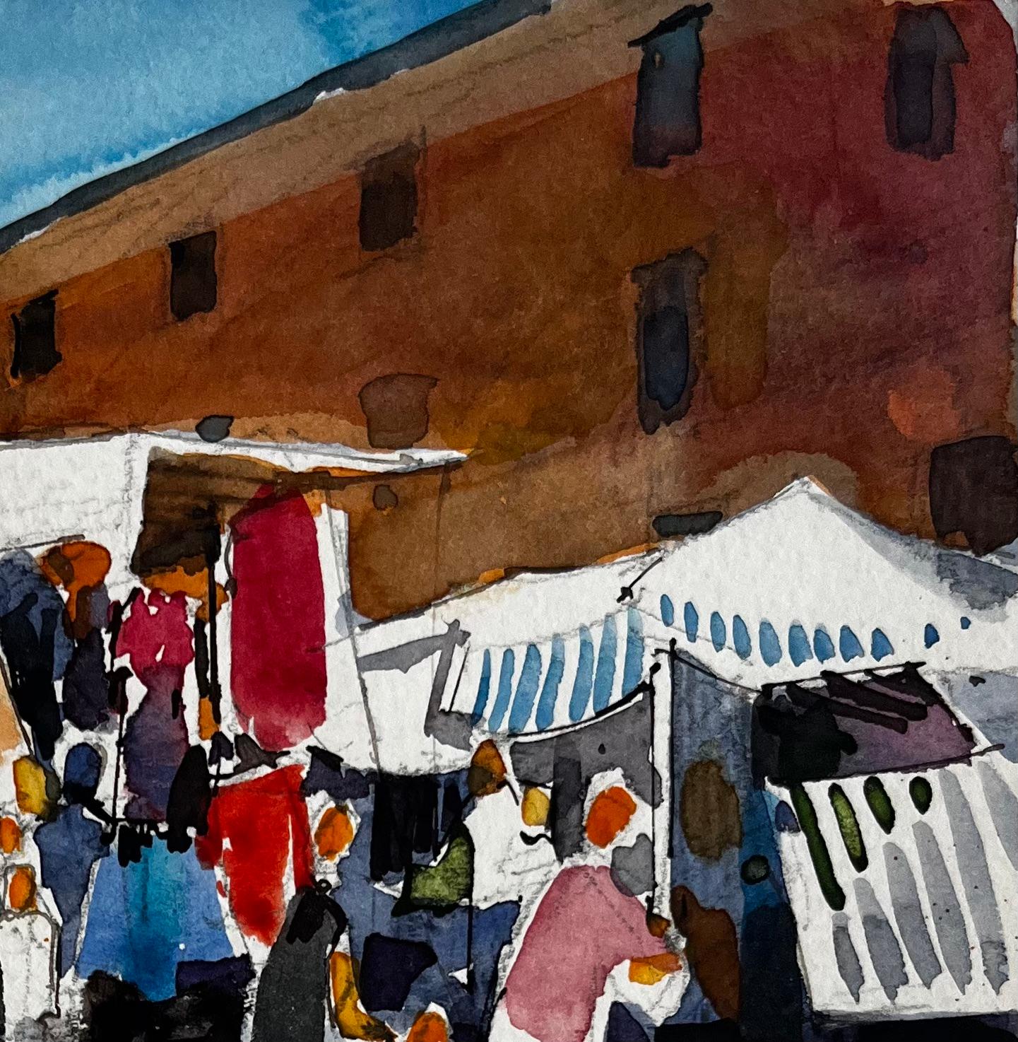 Scena di mercato francese con bancarelle di figure colorate e architettura illuminata dal sole in vendita 1