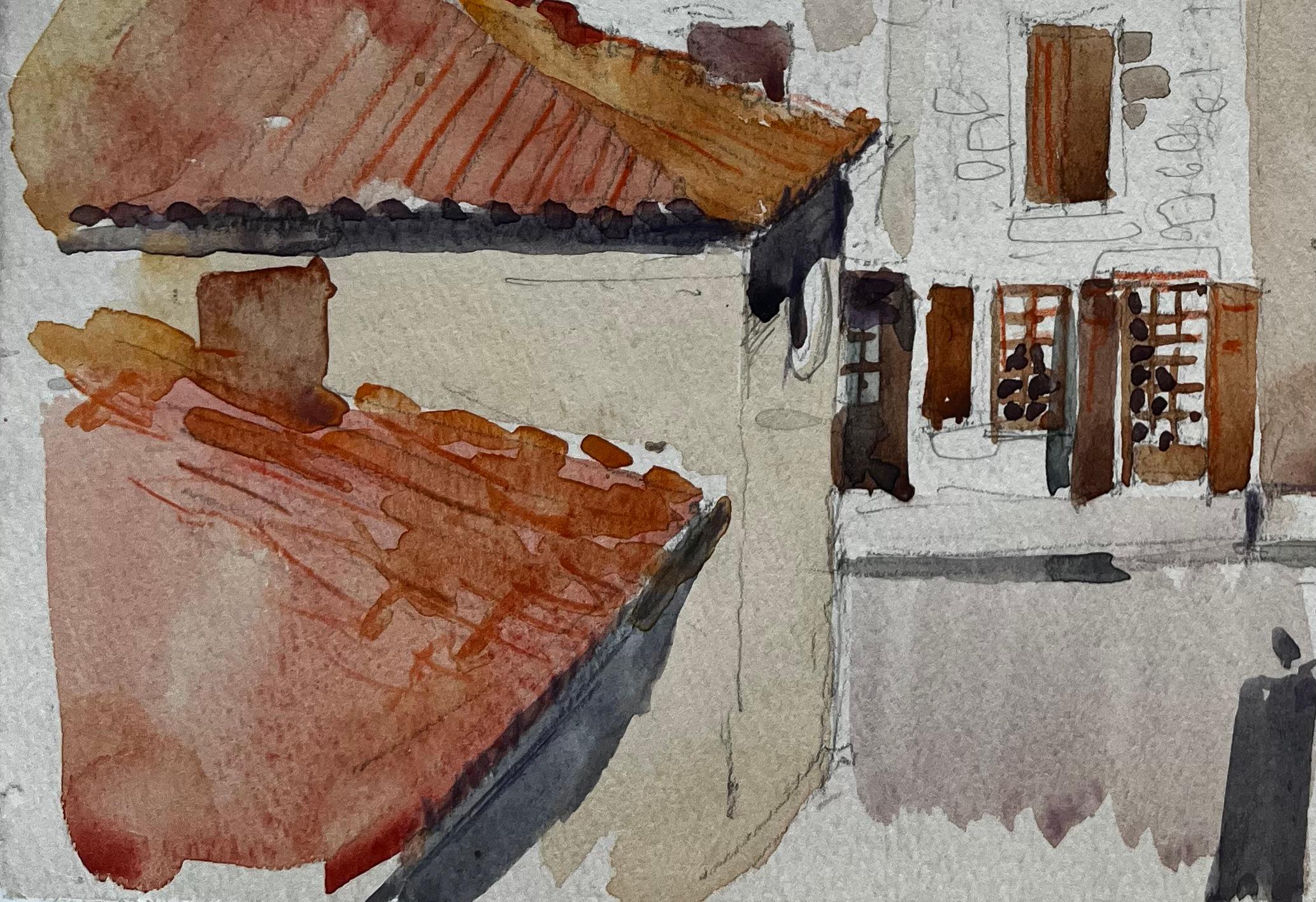 Scena di strada di un villaggio francese Tetti in terracotta Case in pietra e porta verde - Landscape Art Grigio di Pierre Neveu