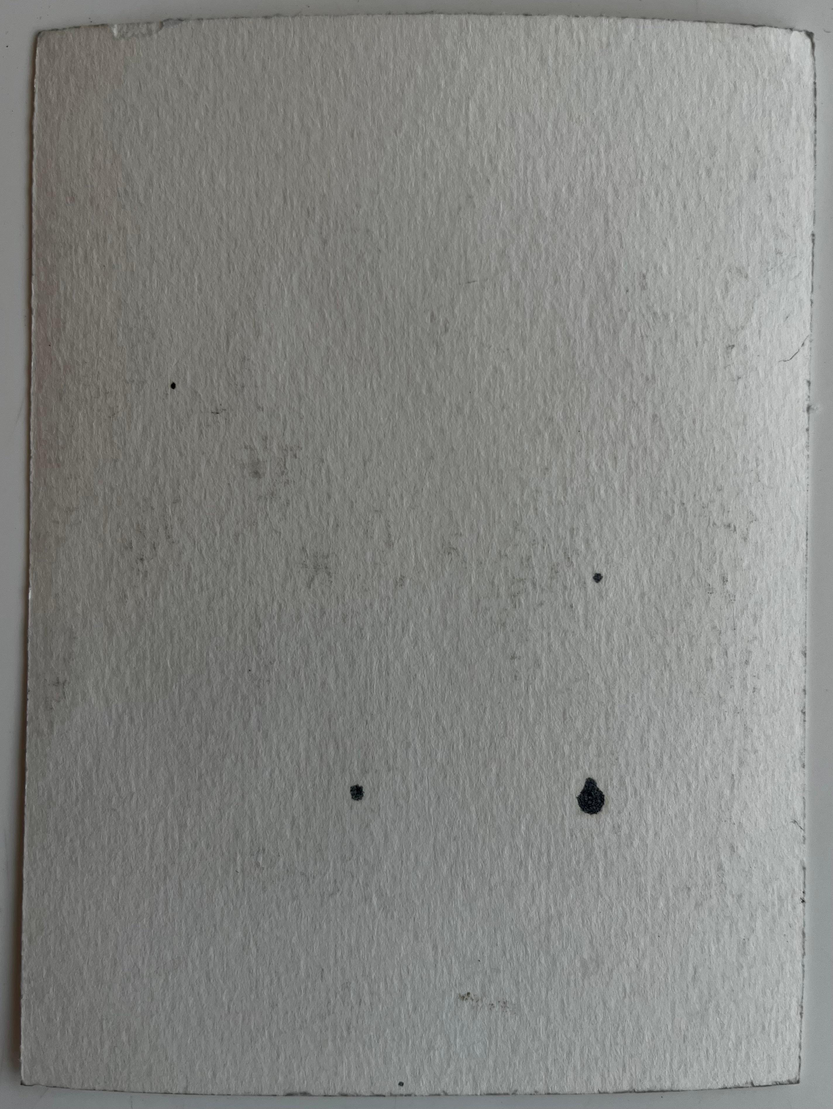 Scena di mercato francese con donna in abito rosso Vibrante acquerello figurativo di strada in vendita 3